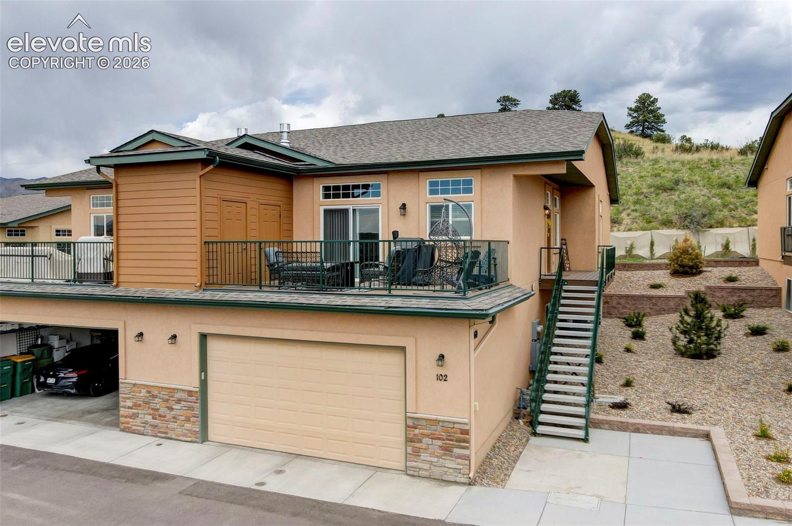 5930 Eagle Glen View