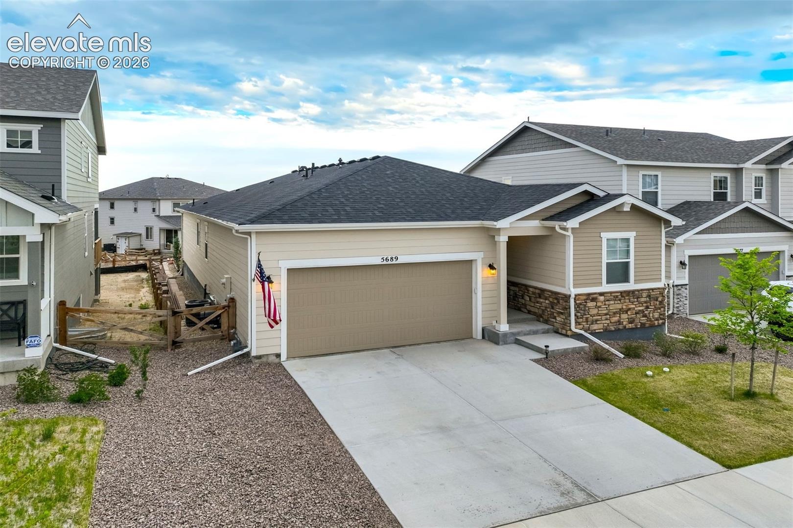 5689 Mammoth Lane