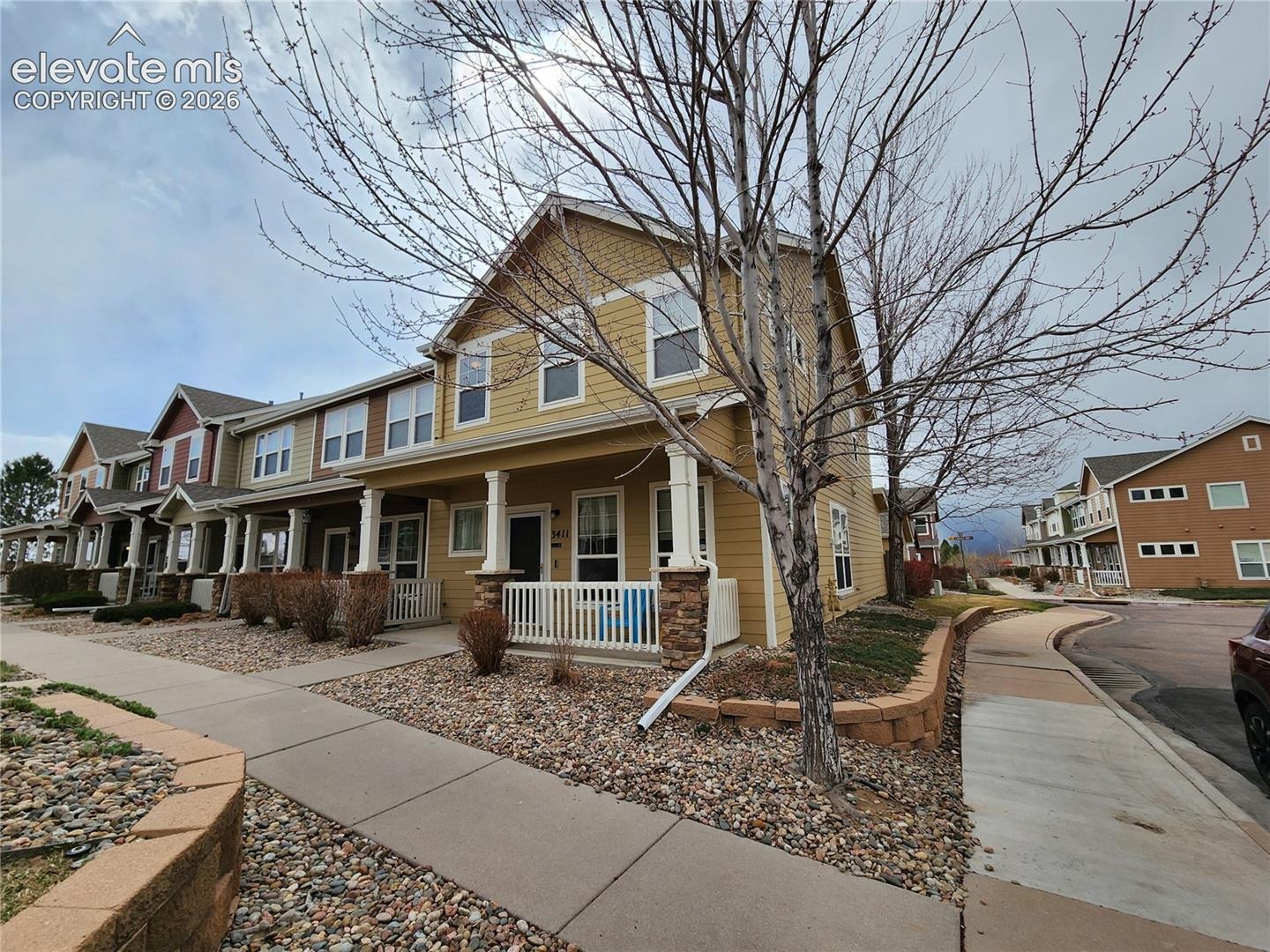 3411 Eagles Bay Point