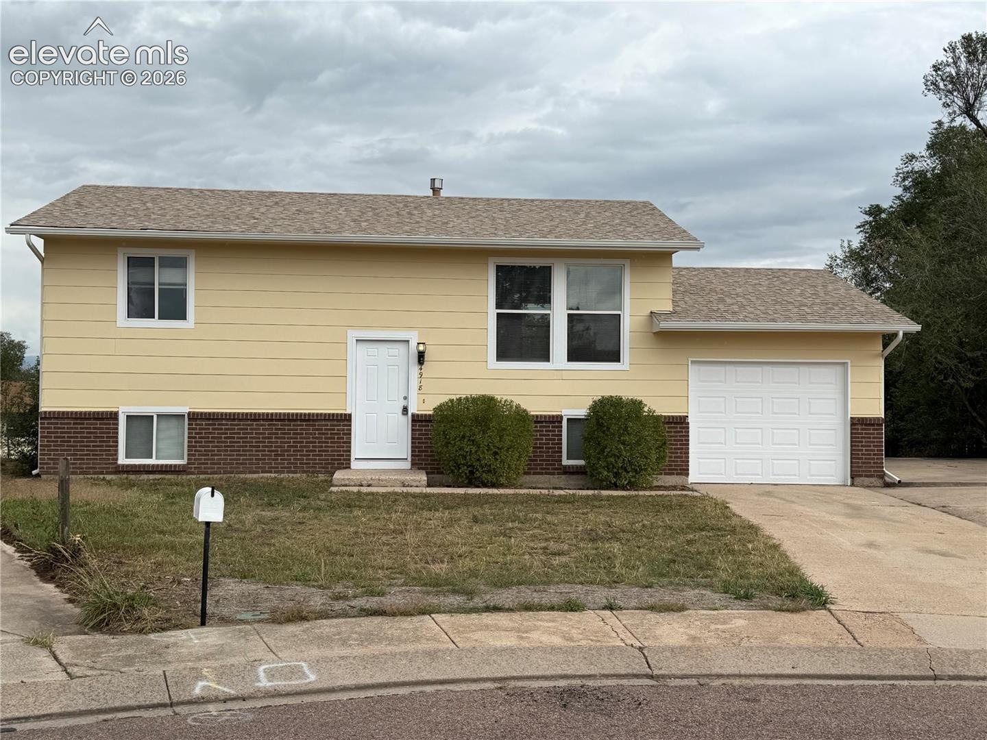 4918 Old Fountain Boulevard