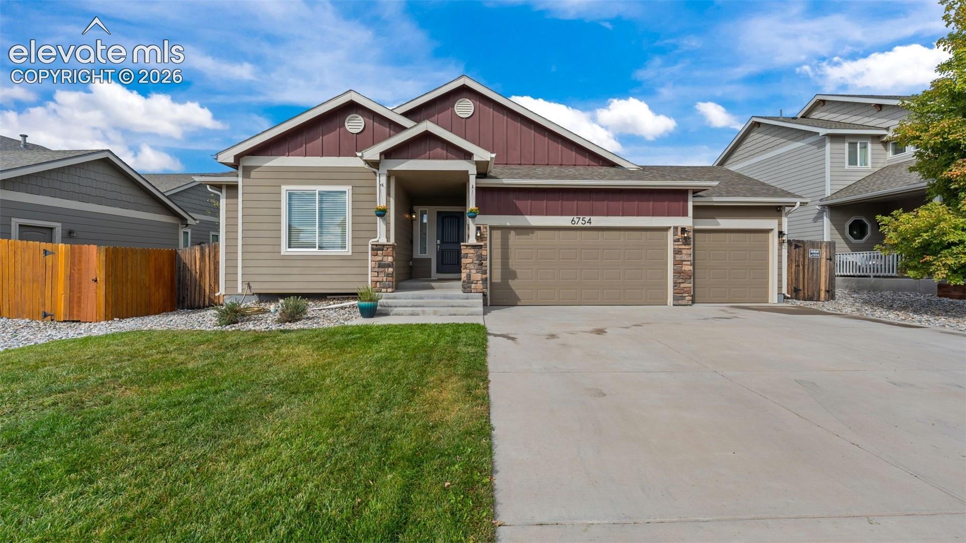 6754 Phantom Way