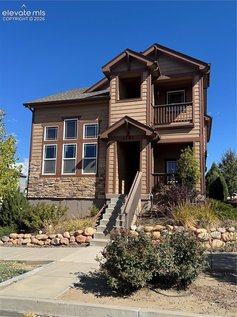 1701 Grand Overlook Street