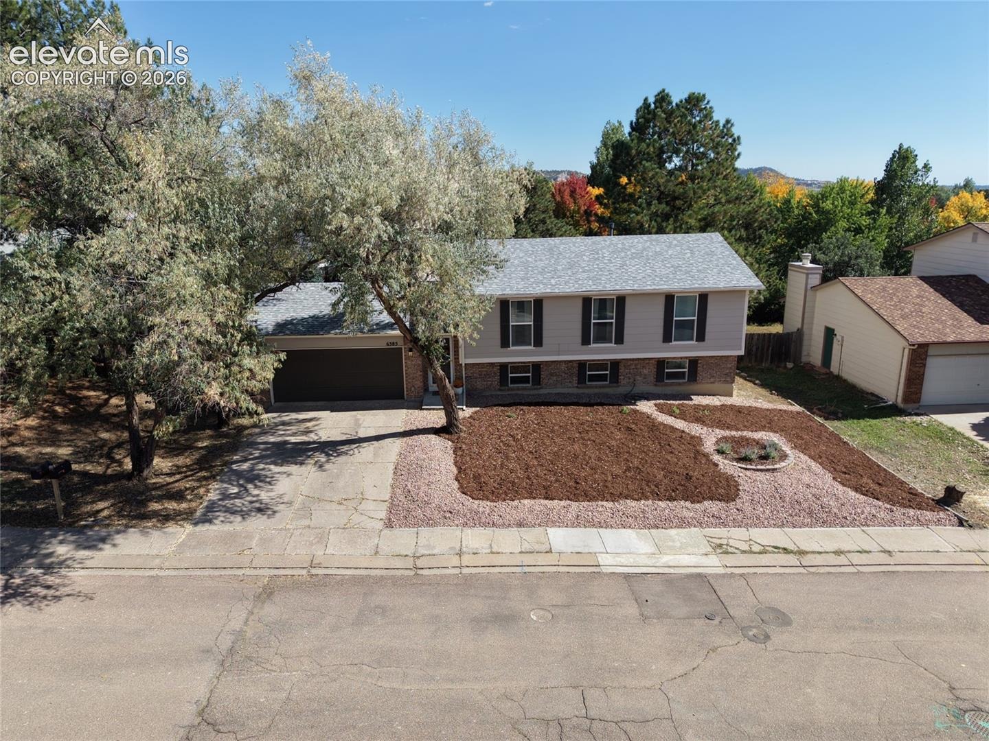 6385 Cripple Creek Lane