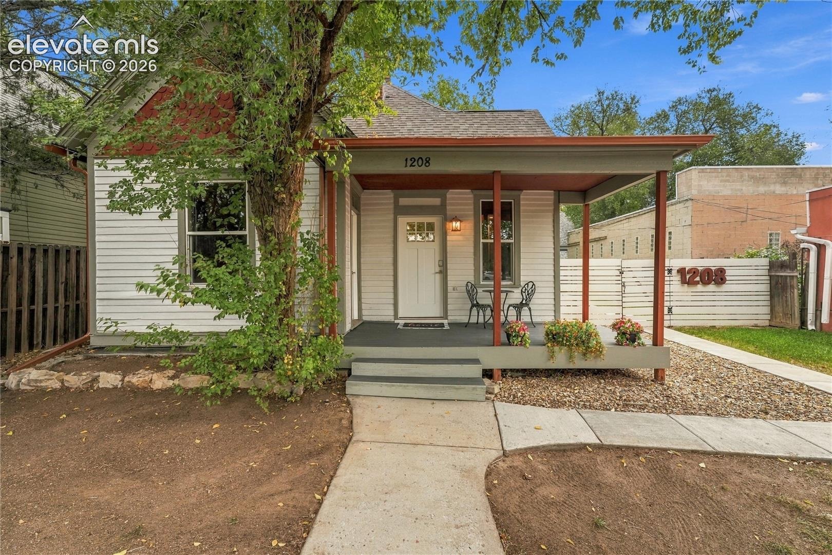 1208 W Colorado Avenue