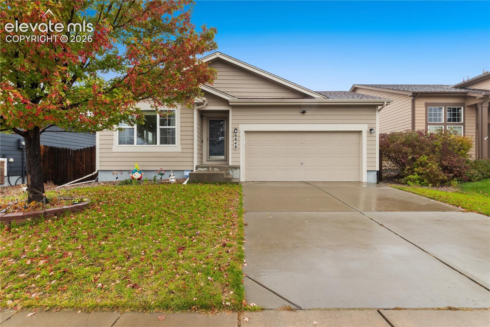 6848 Shimmering Leaf Drive
