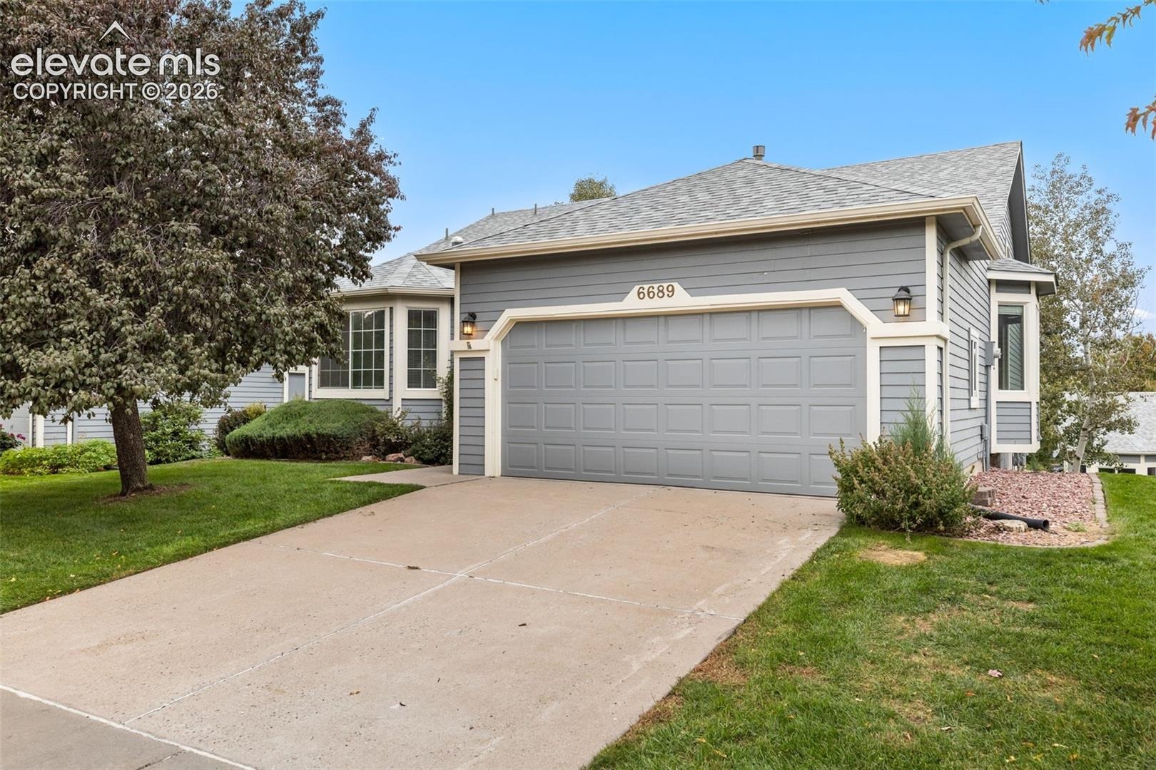 6689 Showhorse Court