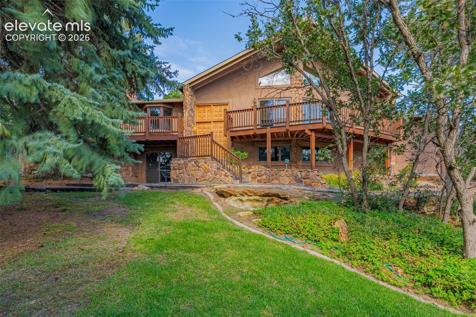 3510 E David Lane