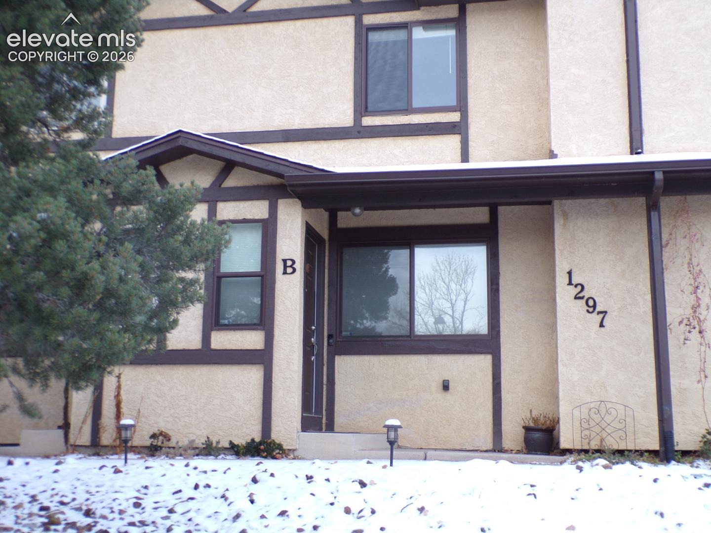 1297 Vondelpark Drive