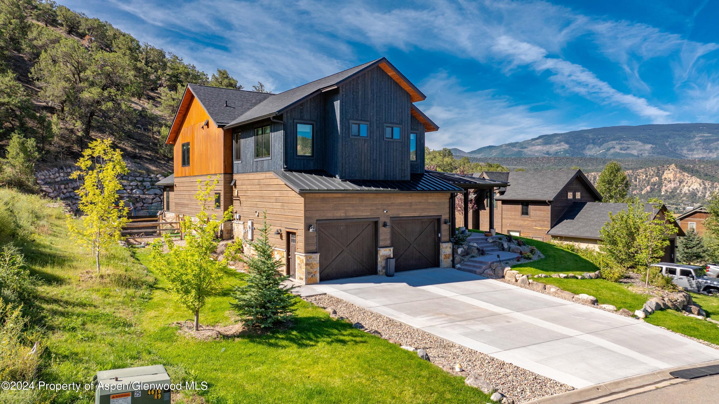 64 Cliff Rose Way
