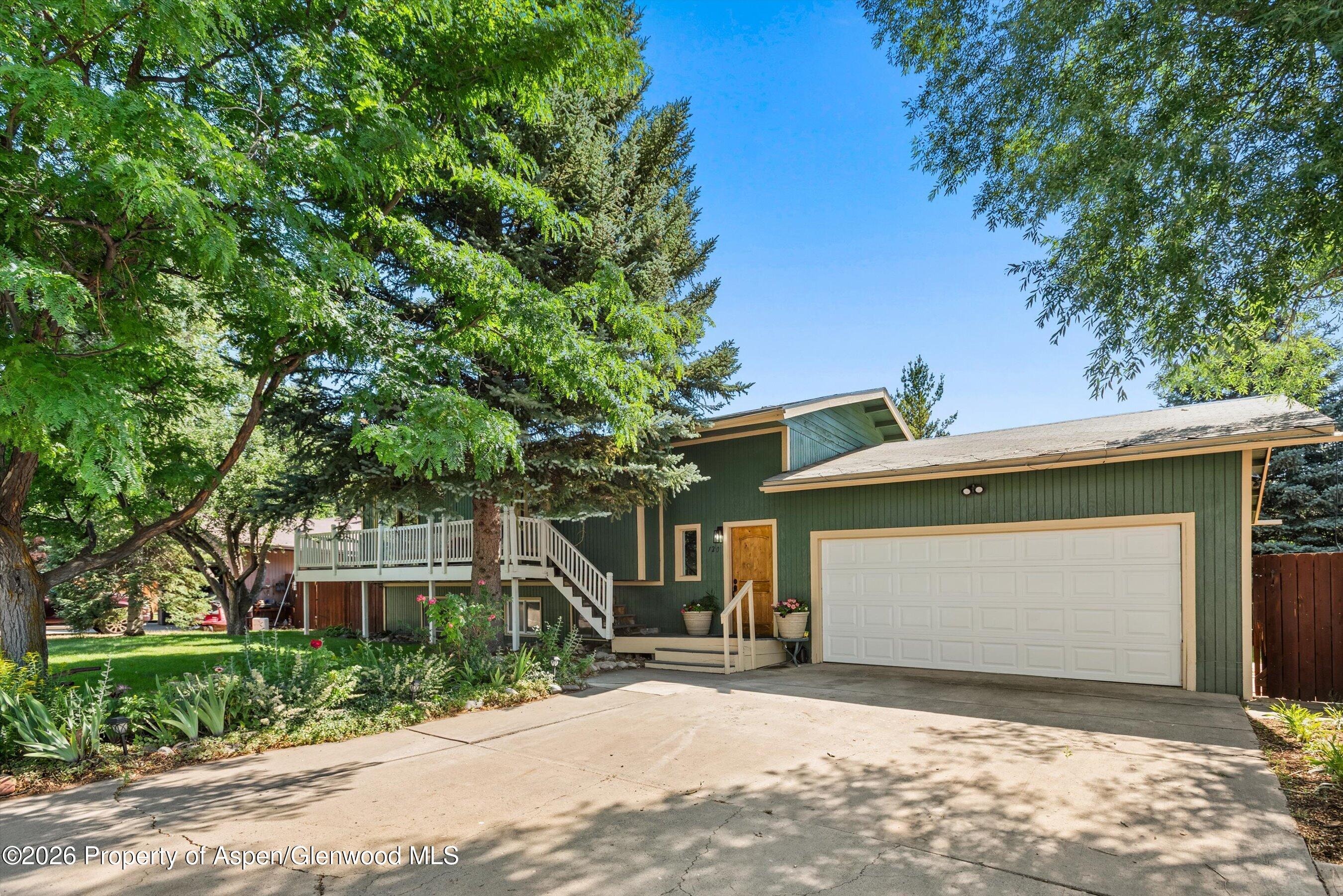 120 Arapahoe