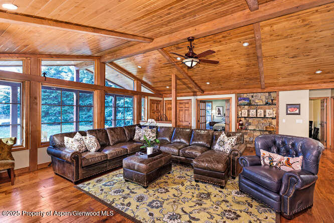 1280 Snowbunny Lane