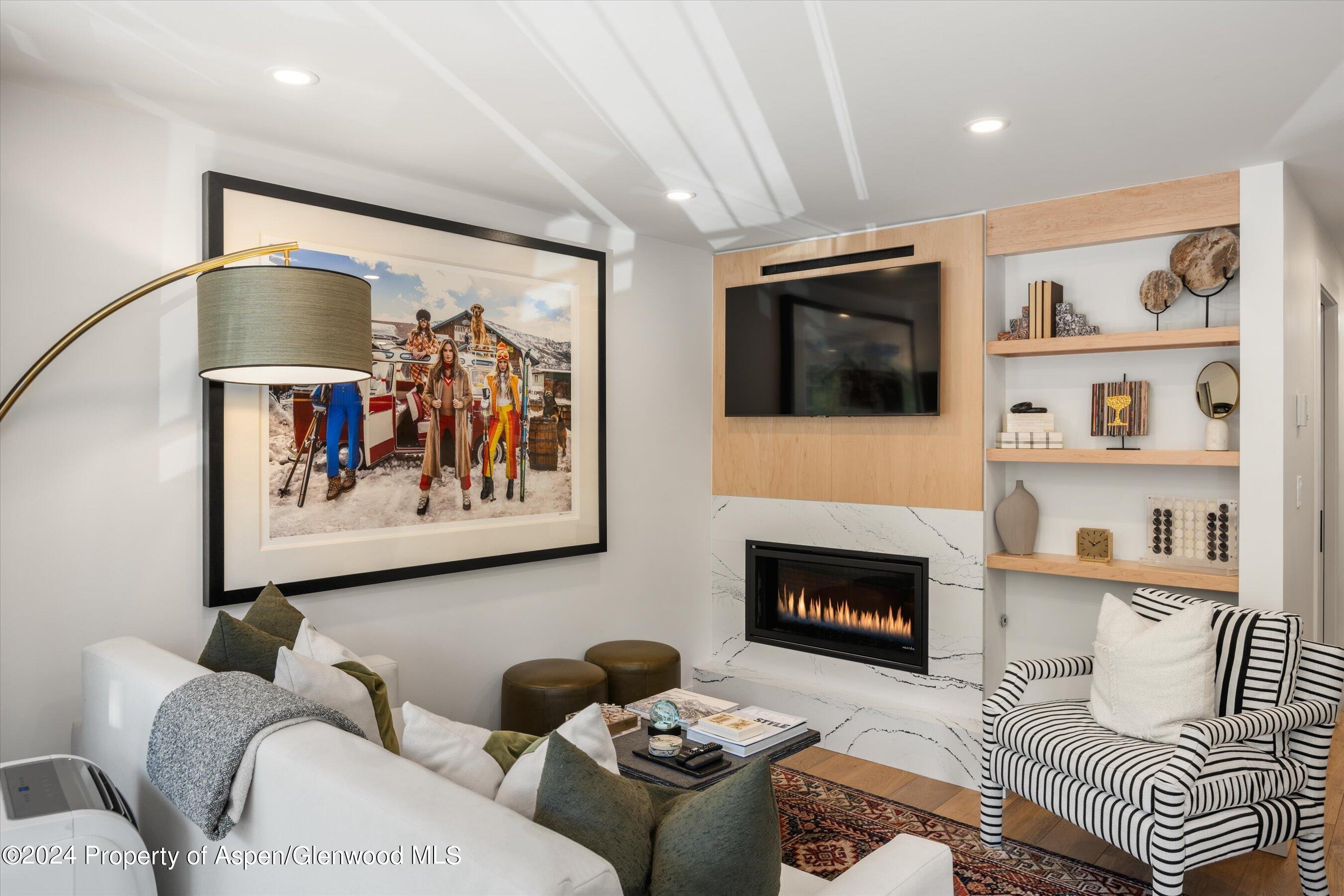 803 E Durant Avenue #8