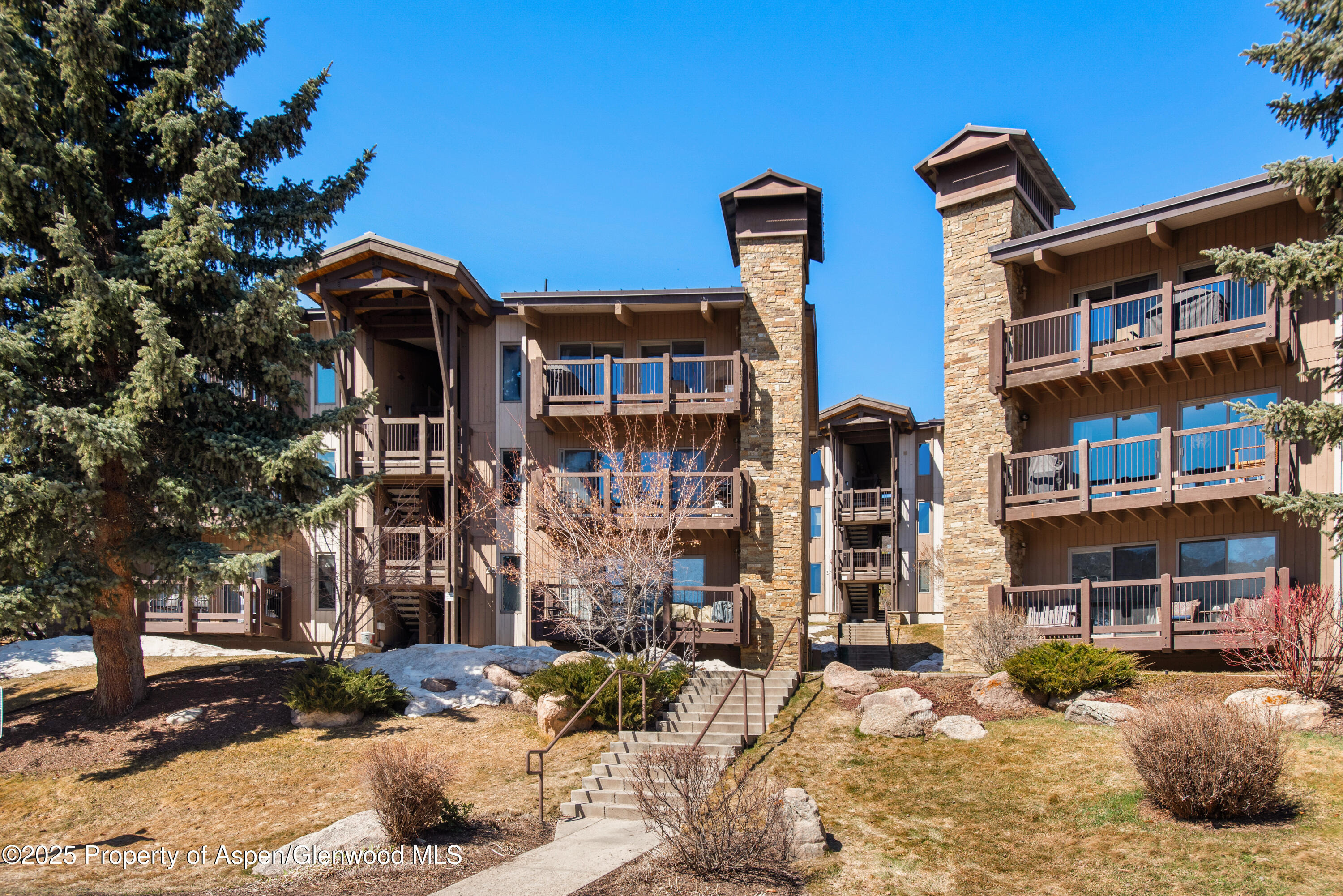 35 Upper Woodbridge Drive 34cd