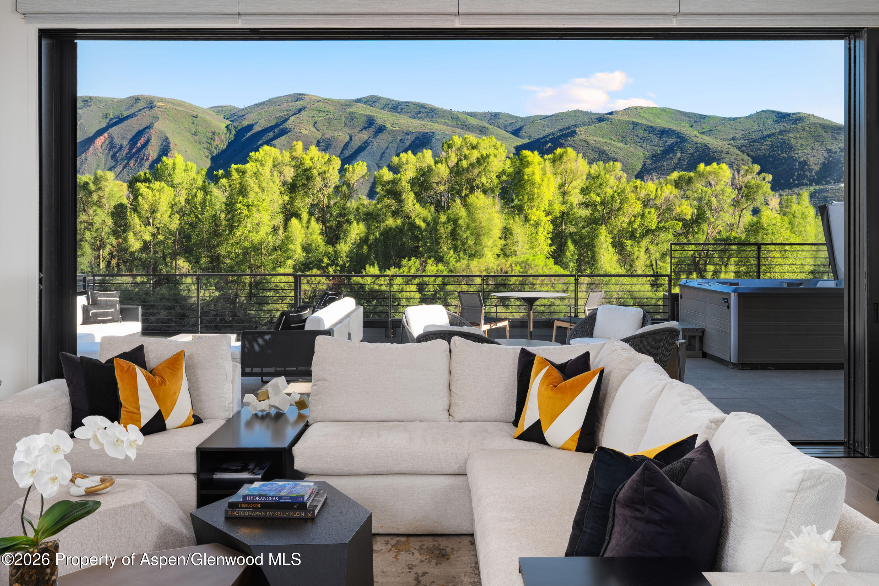 22860 Two Rivers Road Penthouse