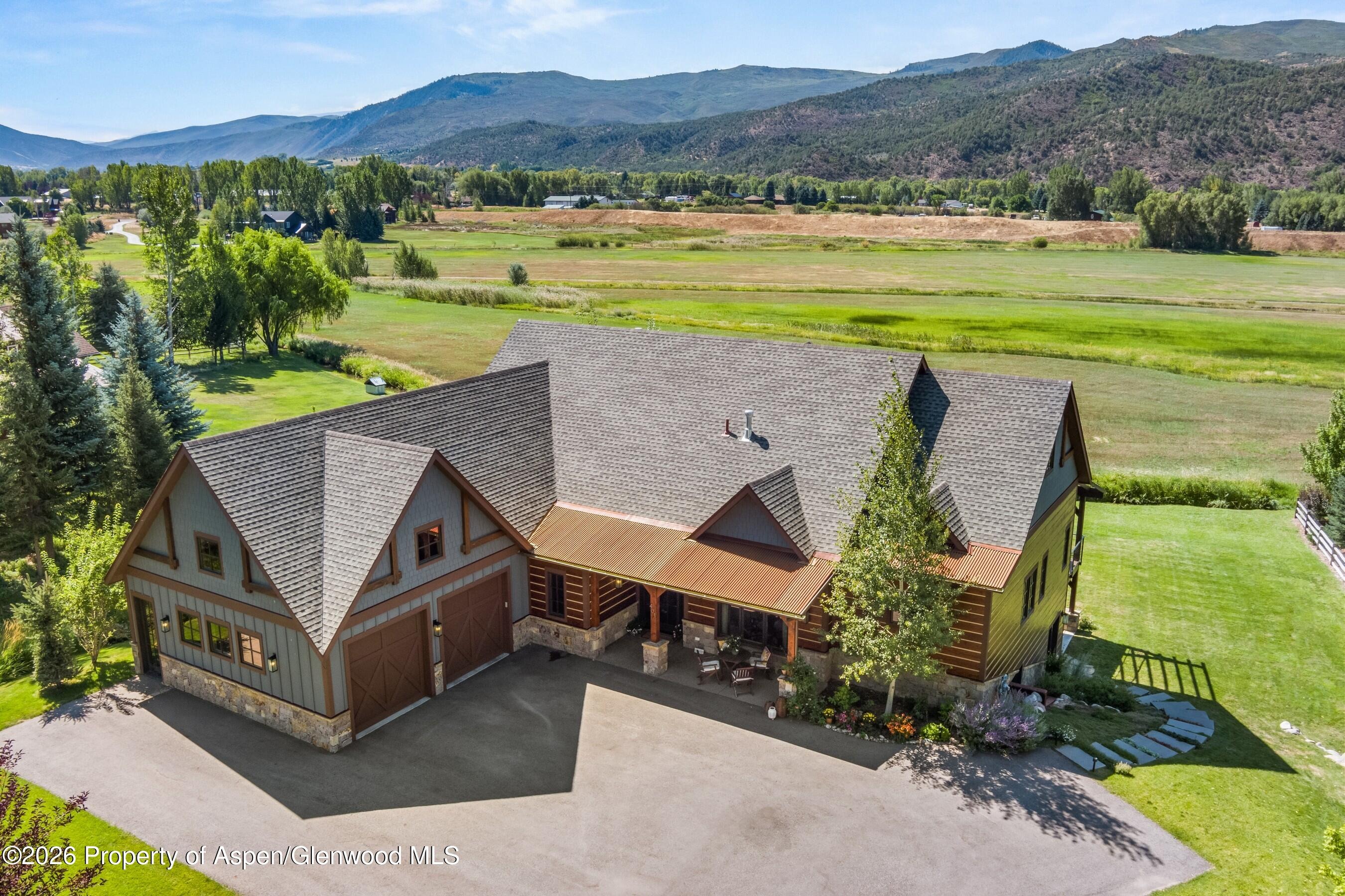 401 Larkspur Drive
