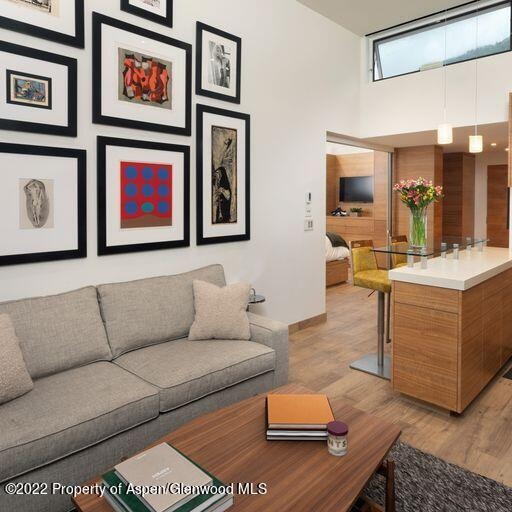 119 E Cooper Avenue 22