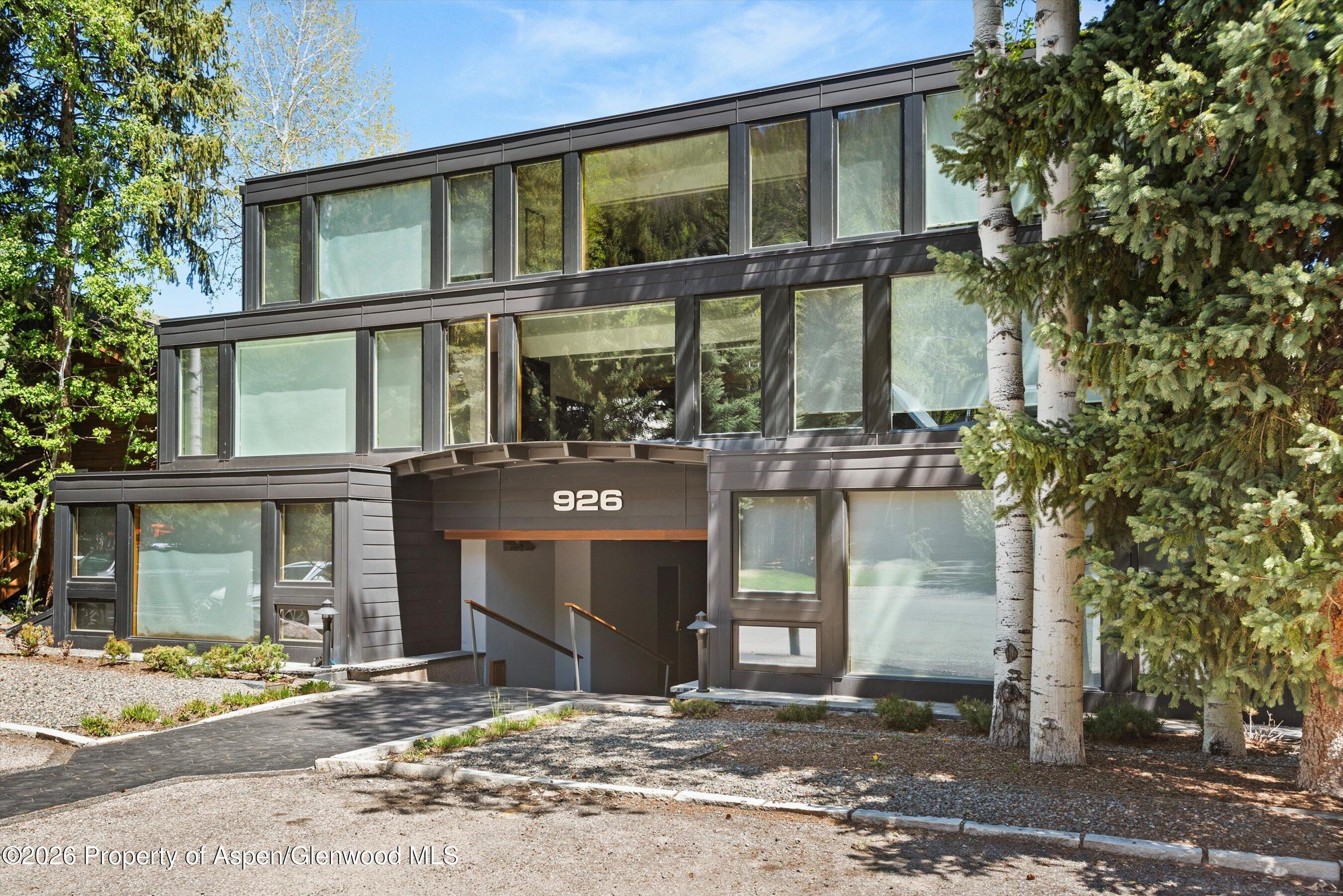 926 Waters Avenue 203