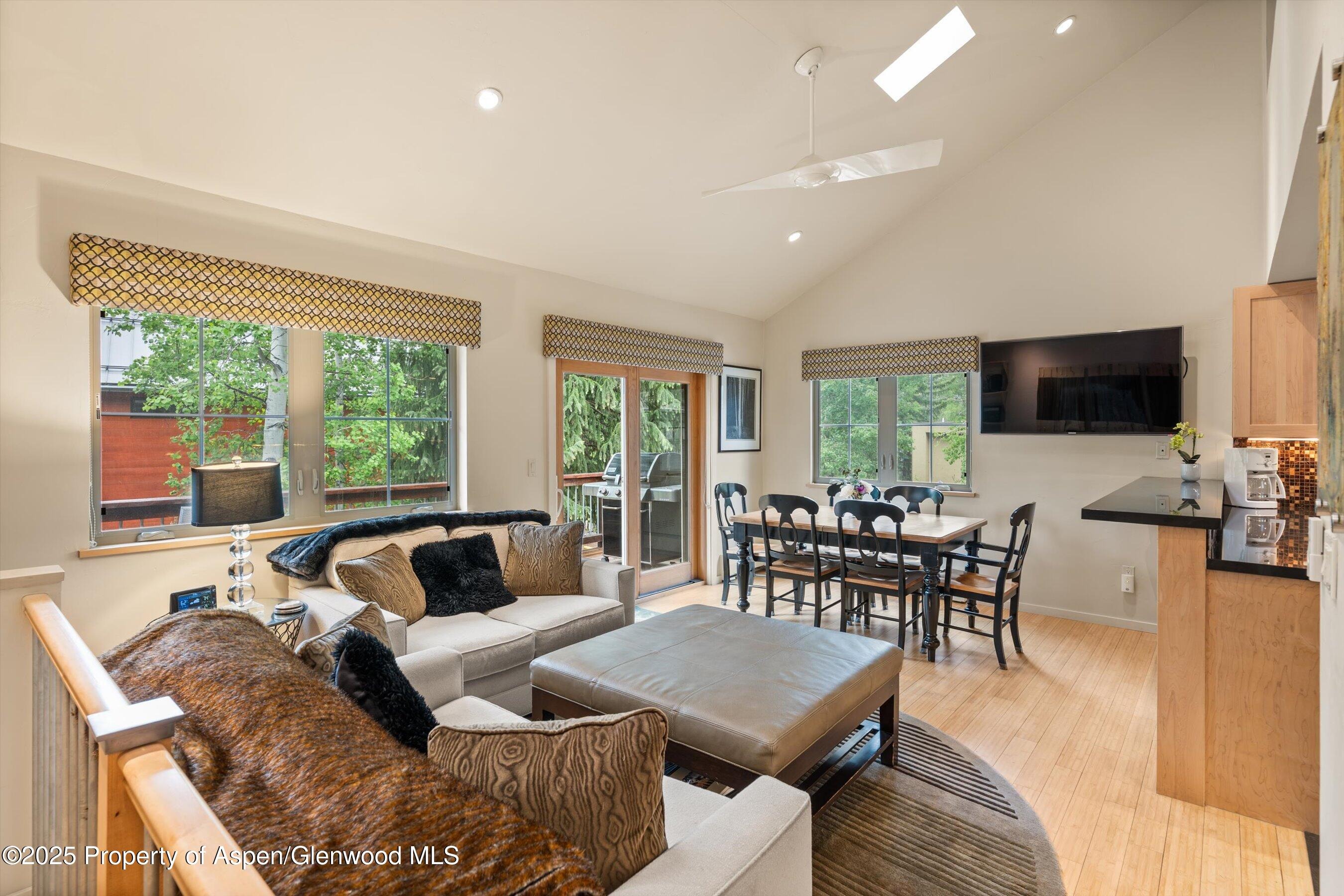 322 Park Avenue Unit 1