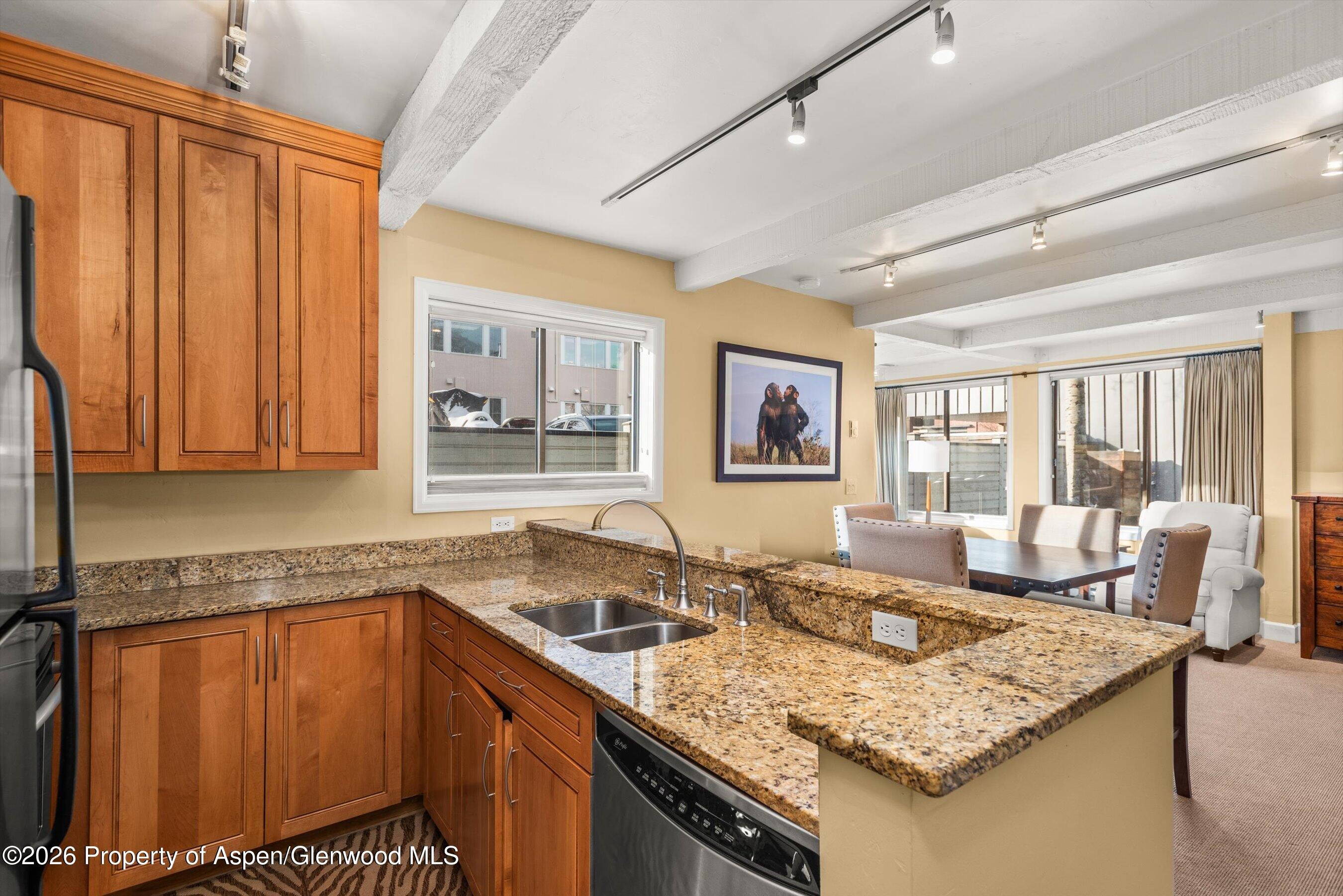 709 E Main Street 201