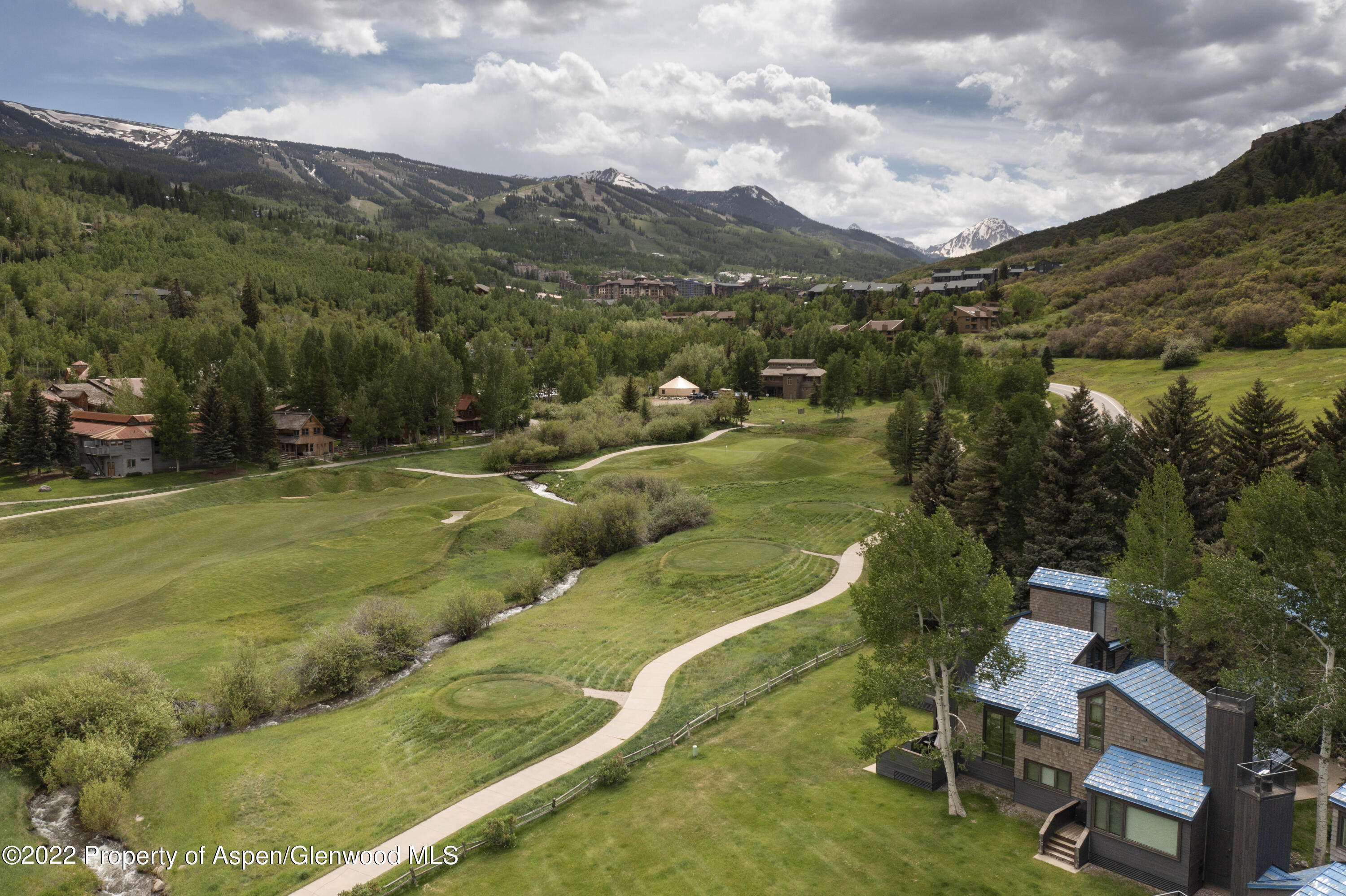 4000 Brush Creek Road 25