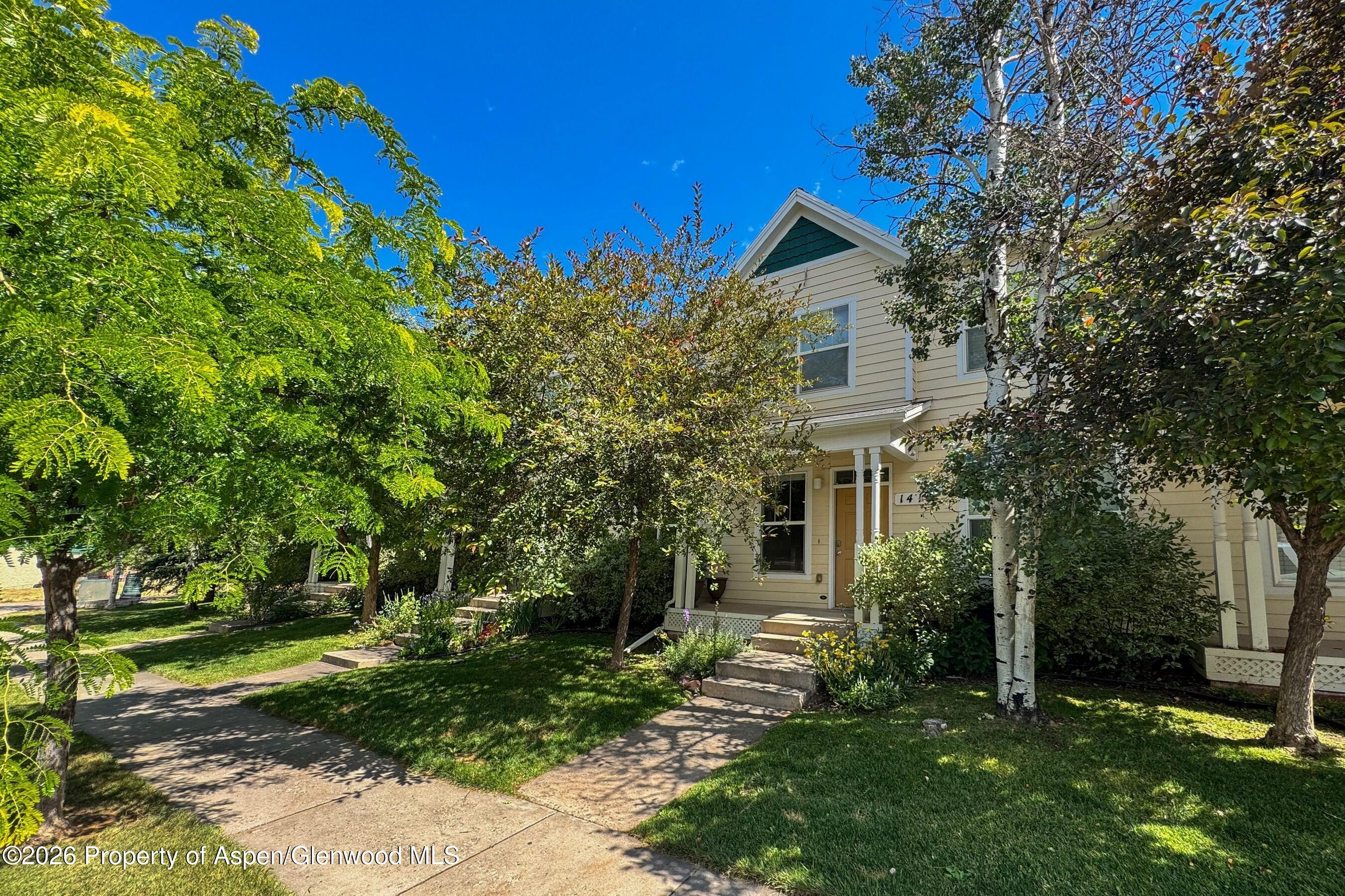 1416 Darrow Alley