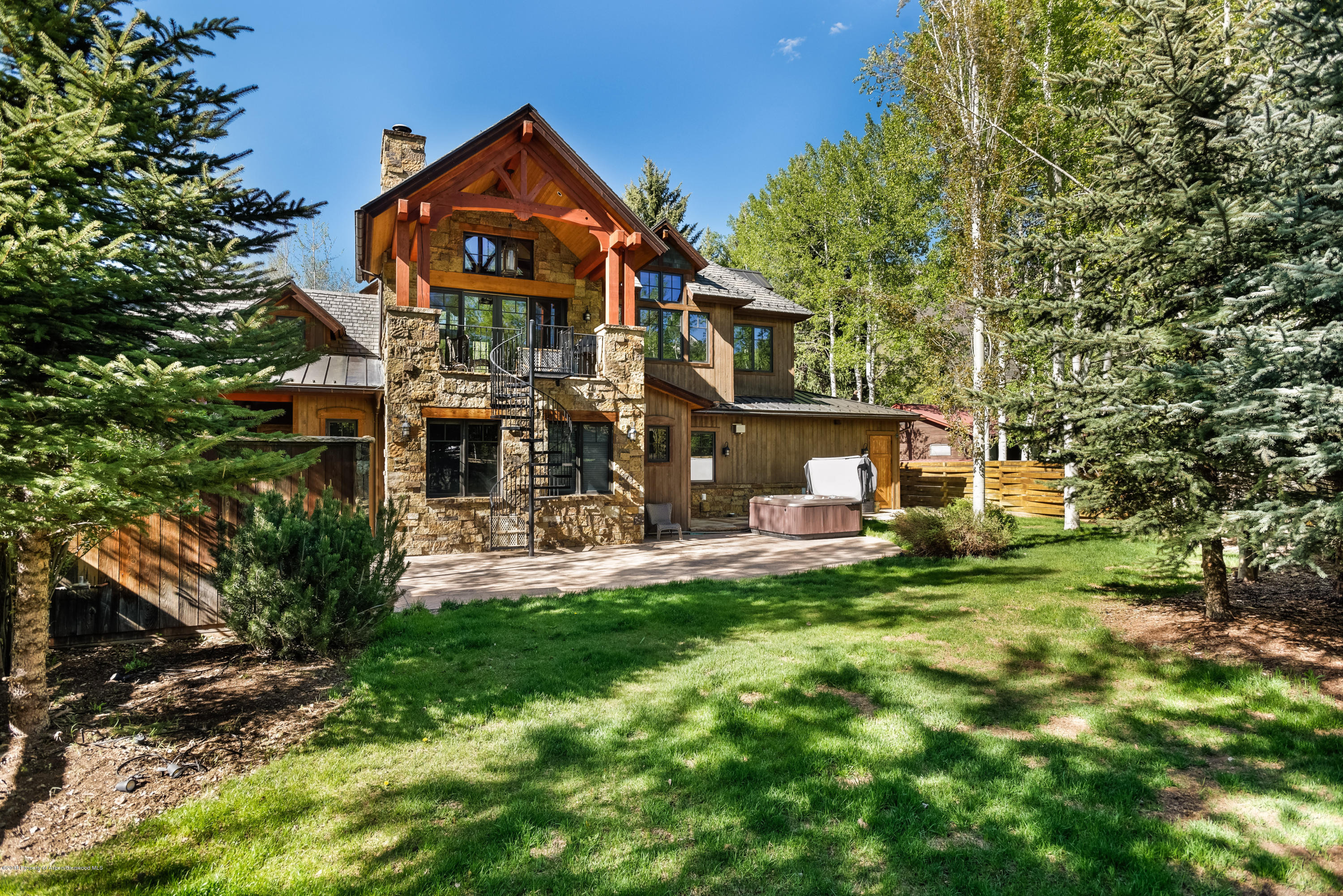 1395 Snowbunny Lane