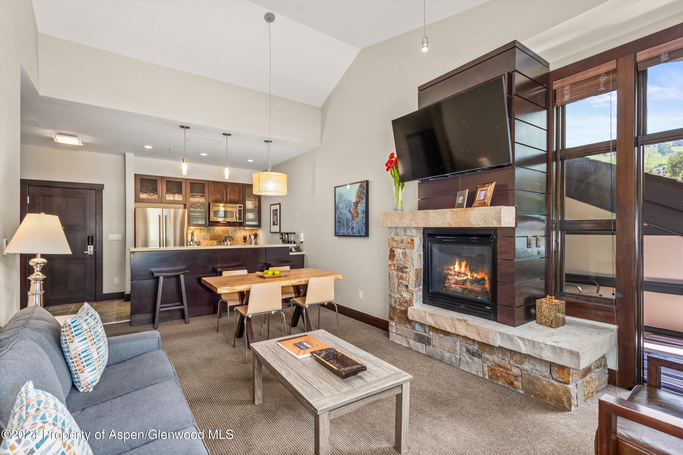 120 Carriage Way 2303