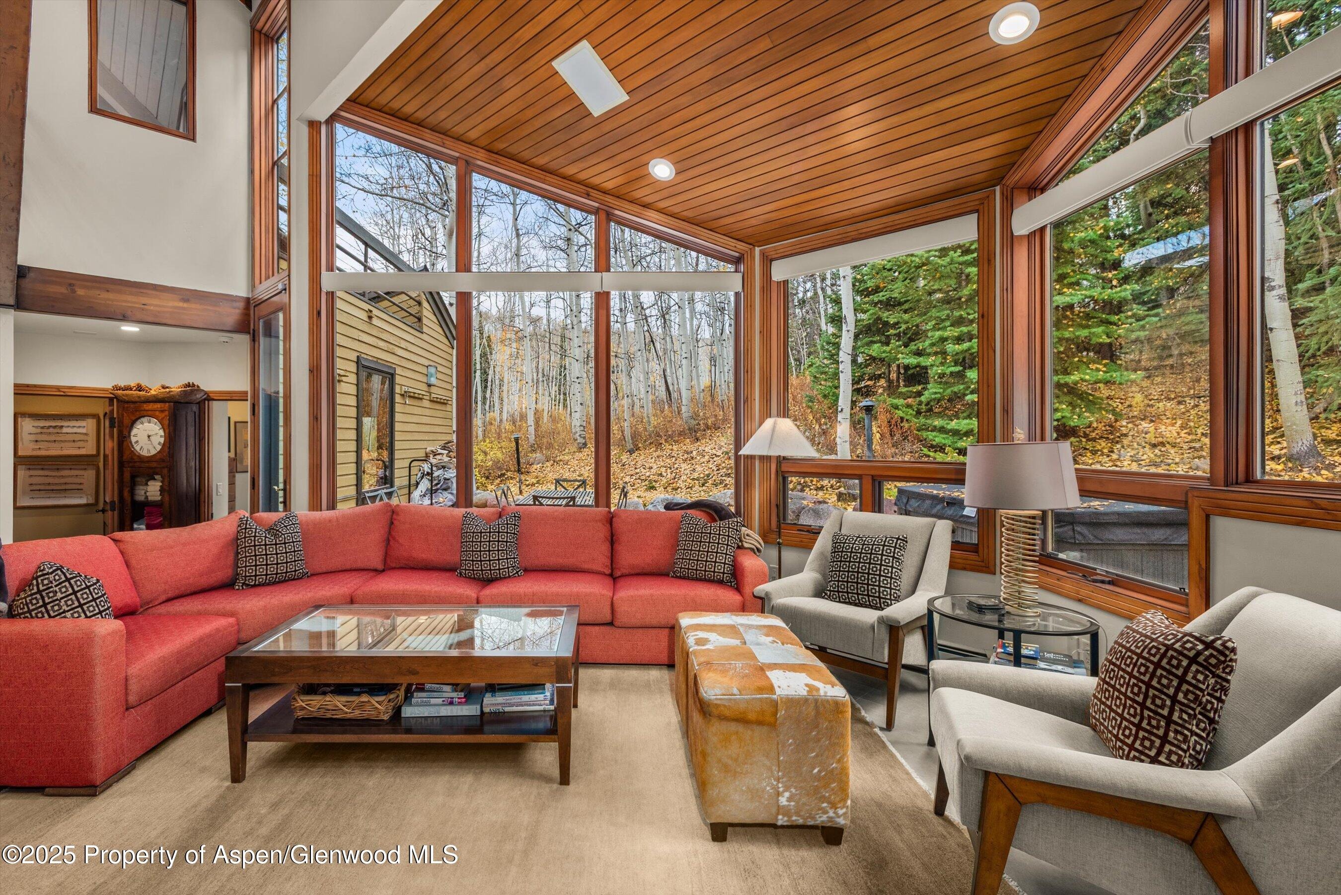 140 Forest Lane