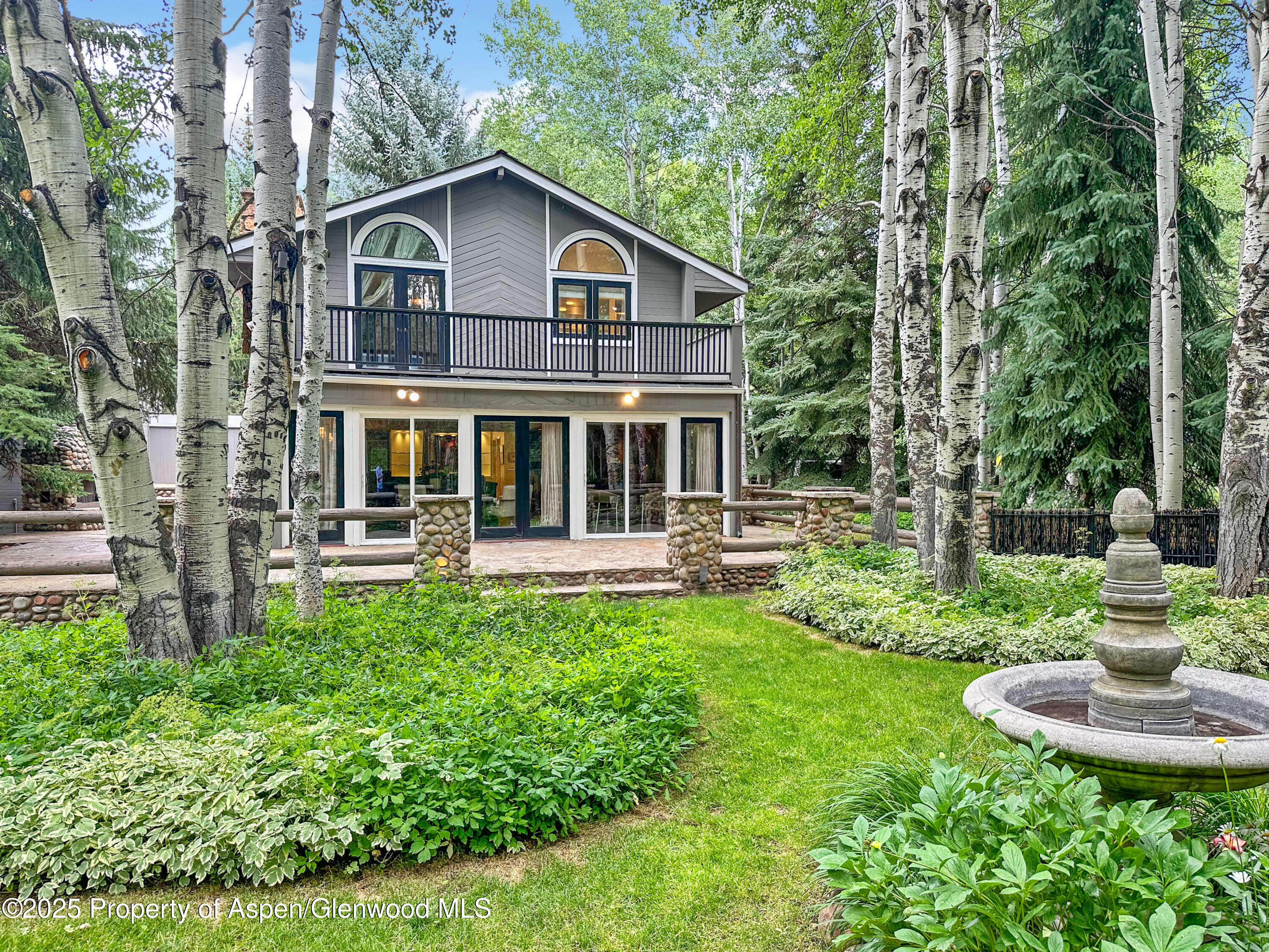 1425 Red Butte Drive