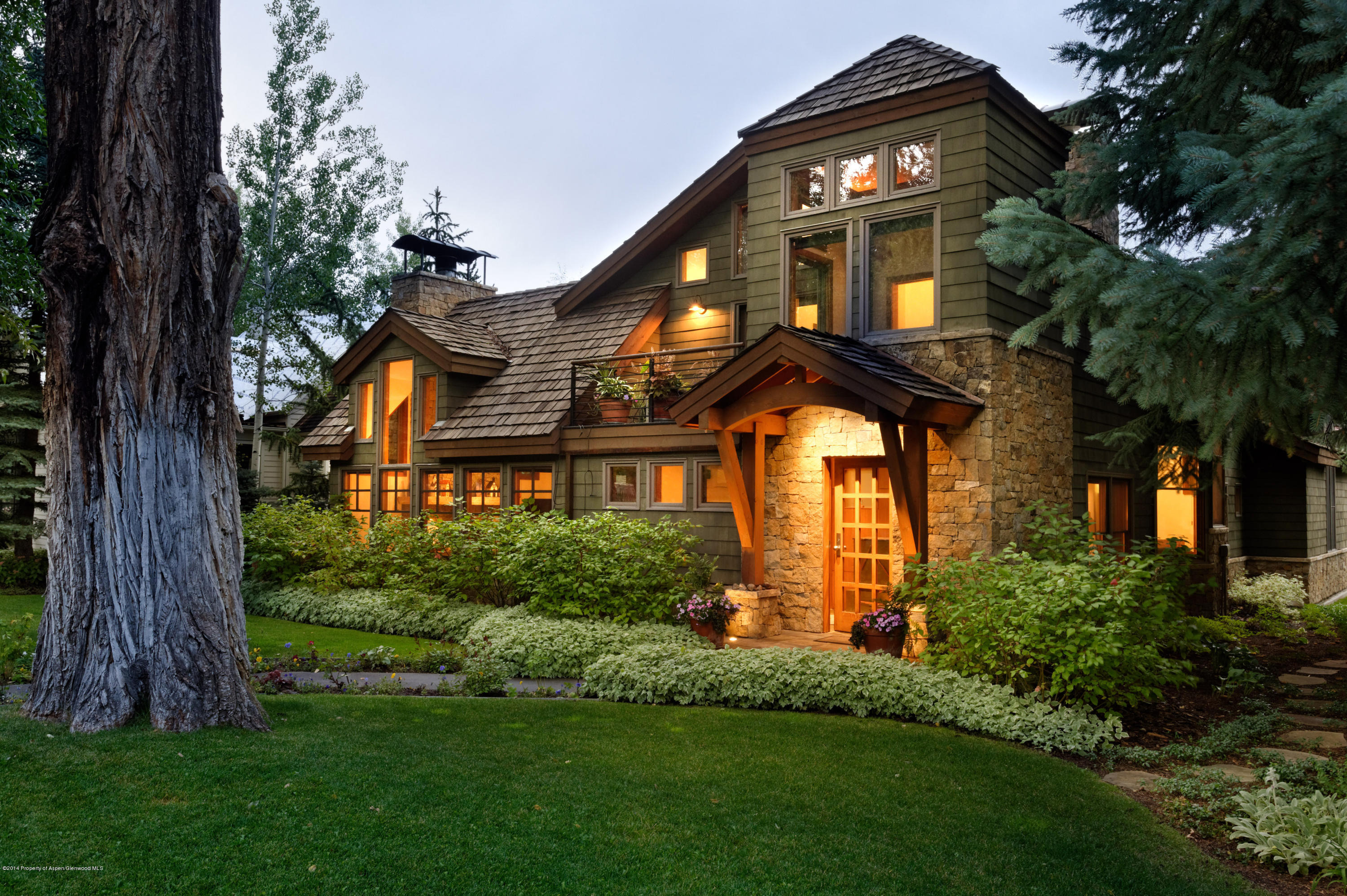 602 W Hallam Street