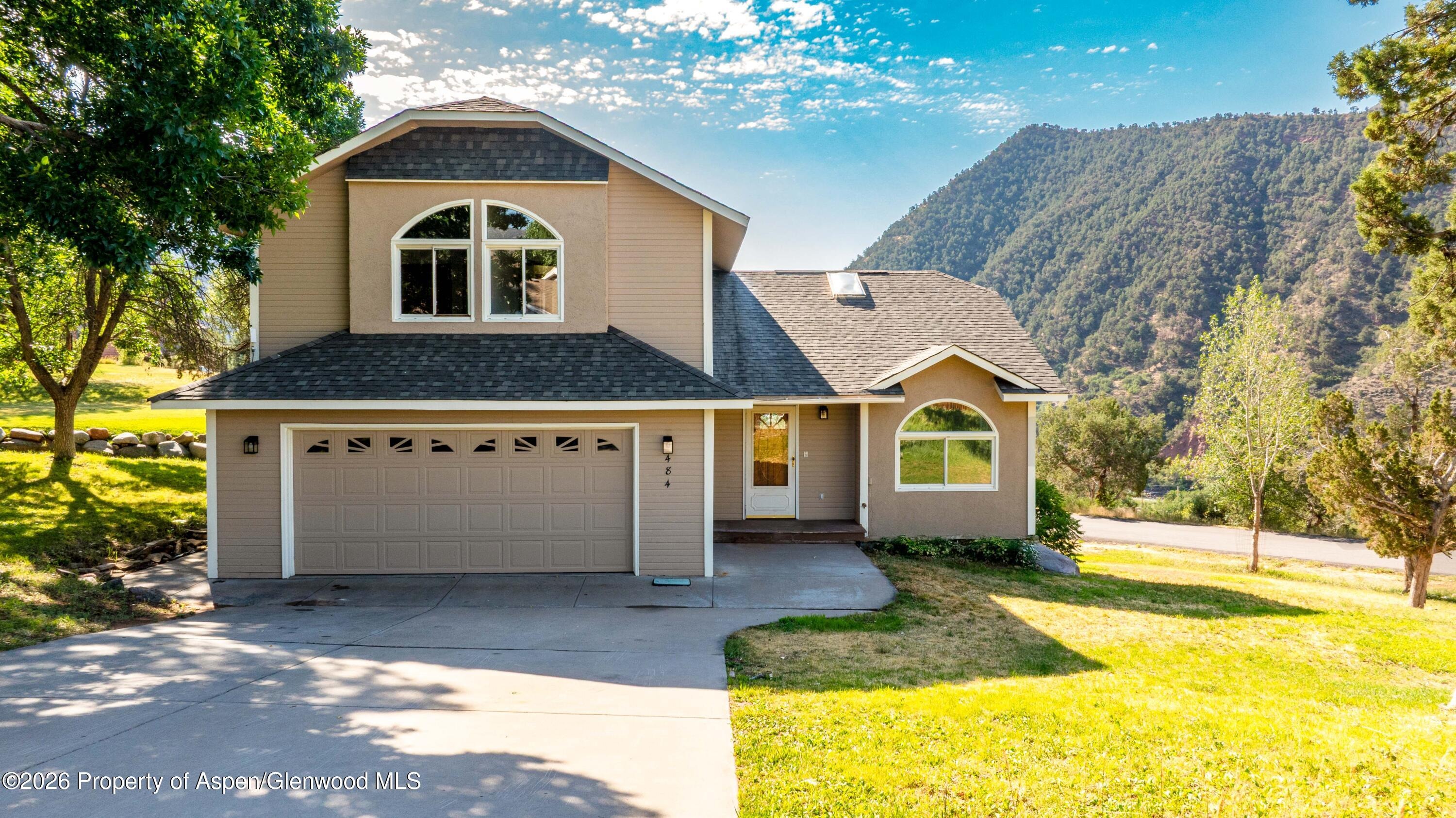 484 Canyon Creek Drive
