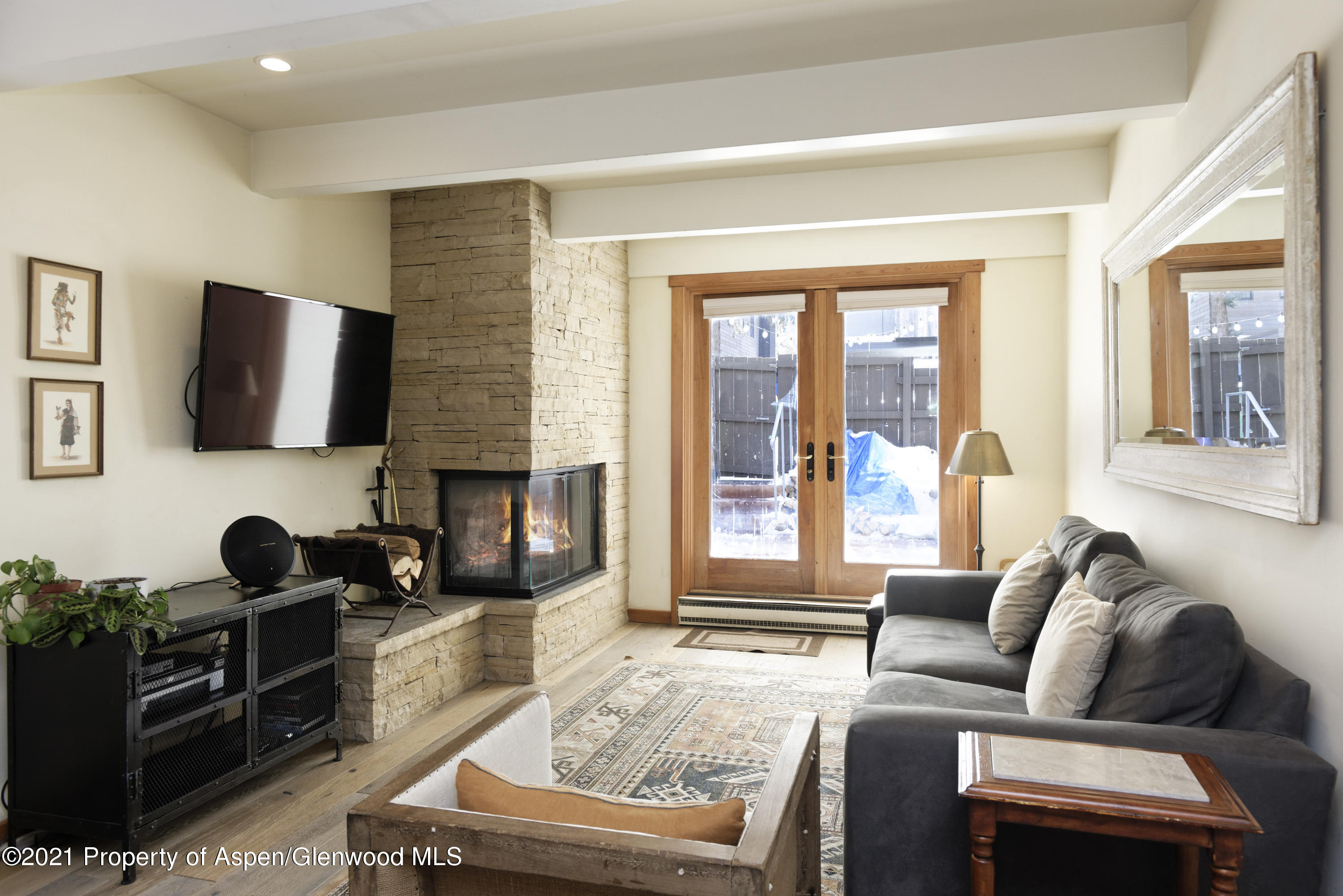 801 E Hopkins Avenue 1