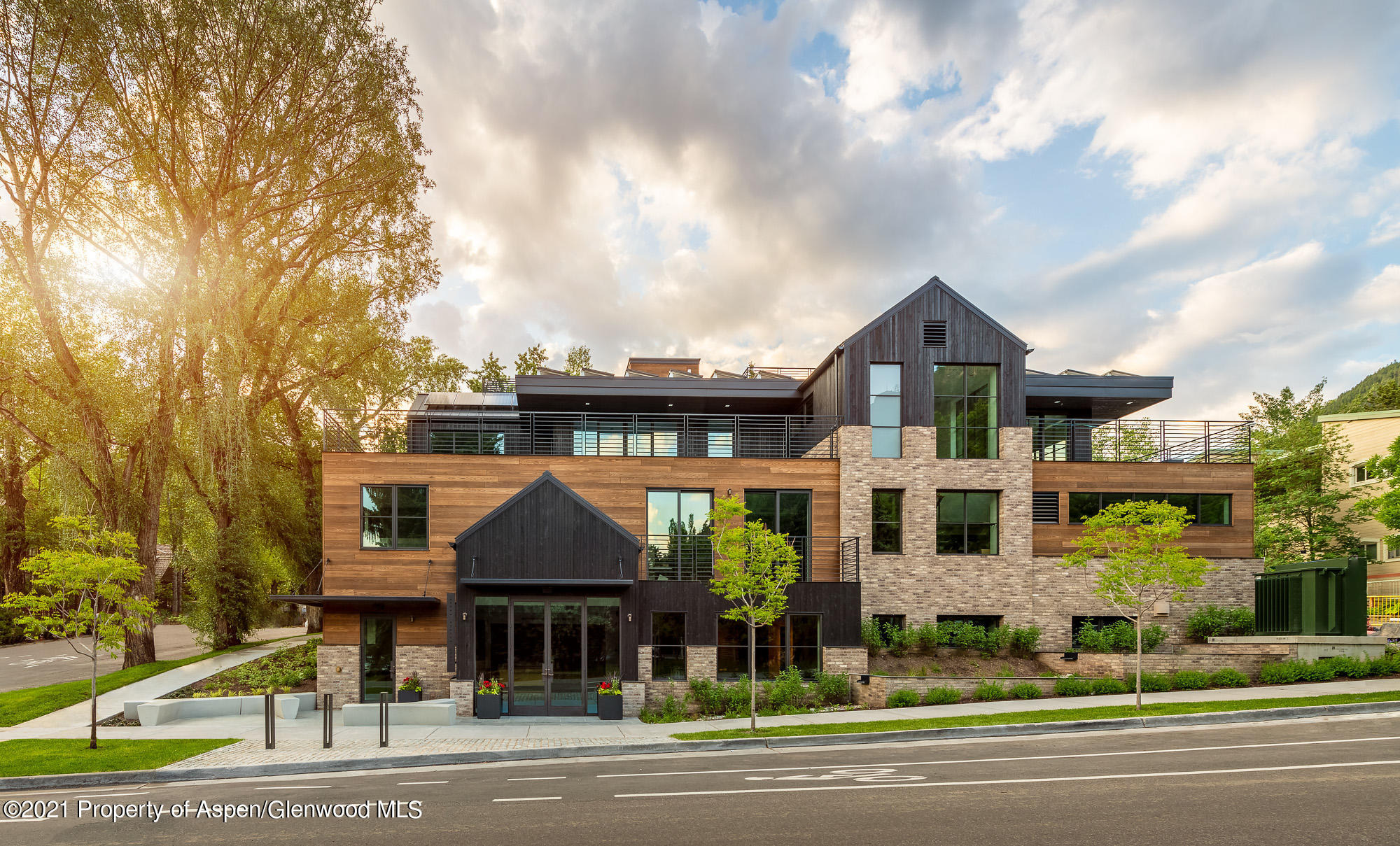 200 S Aspen Street