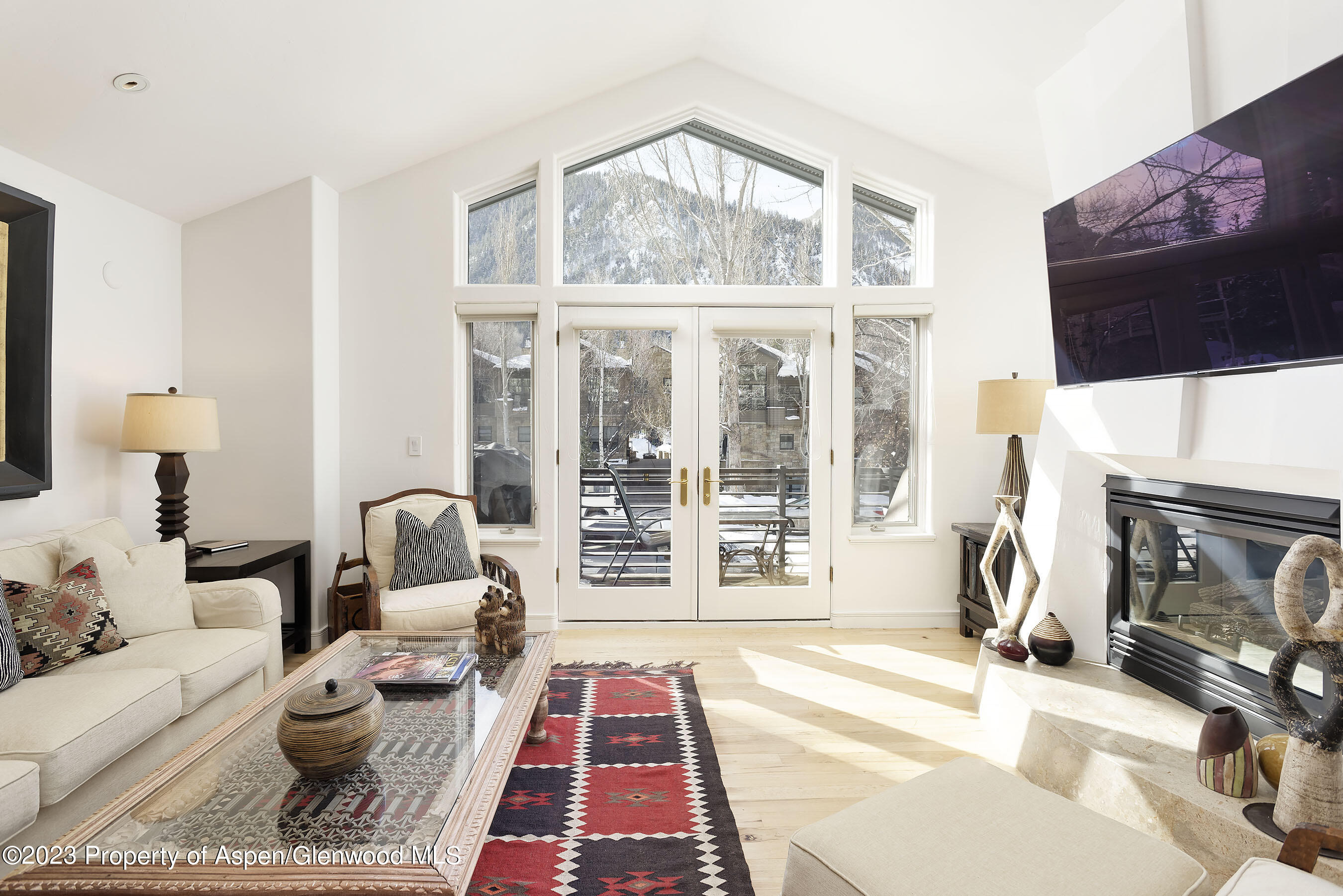 926 E Durant Avenue Unit 3