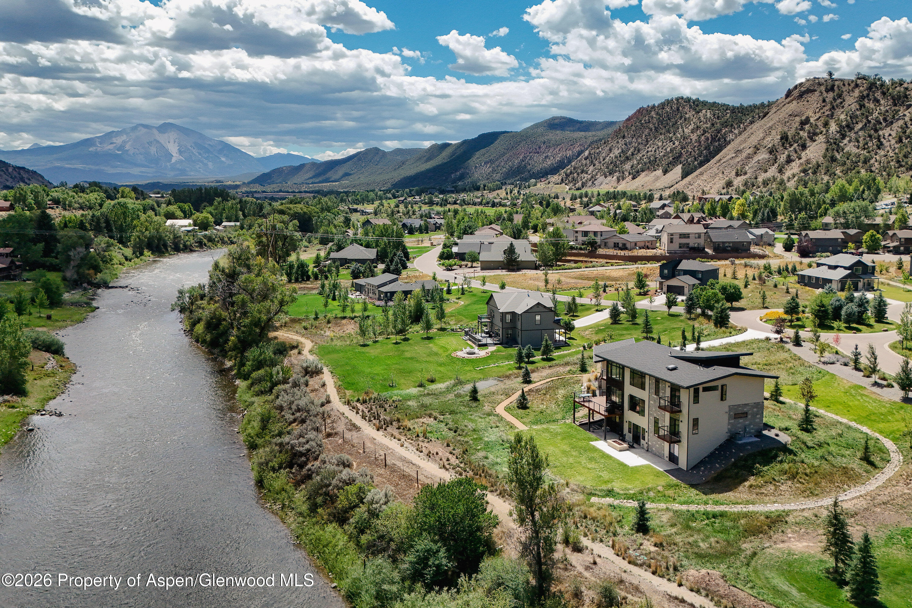1566 River Bend Way