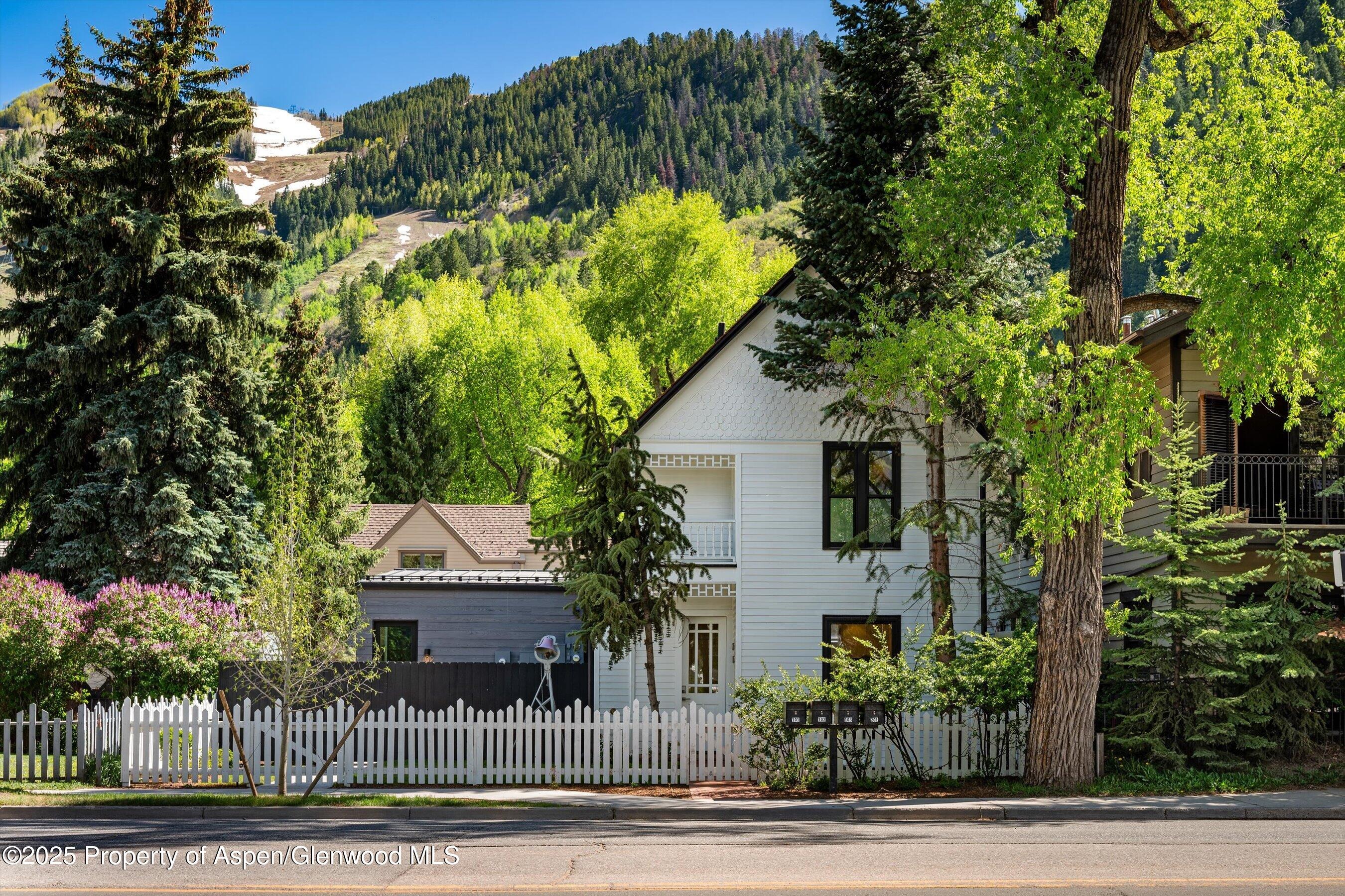211 W Main Street