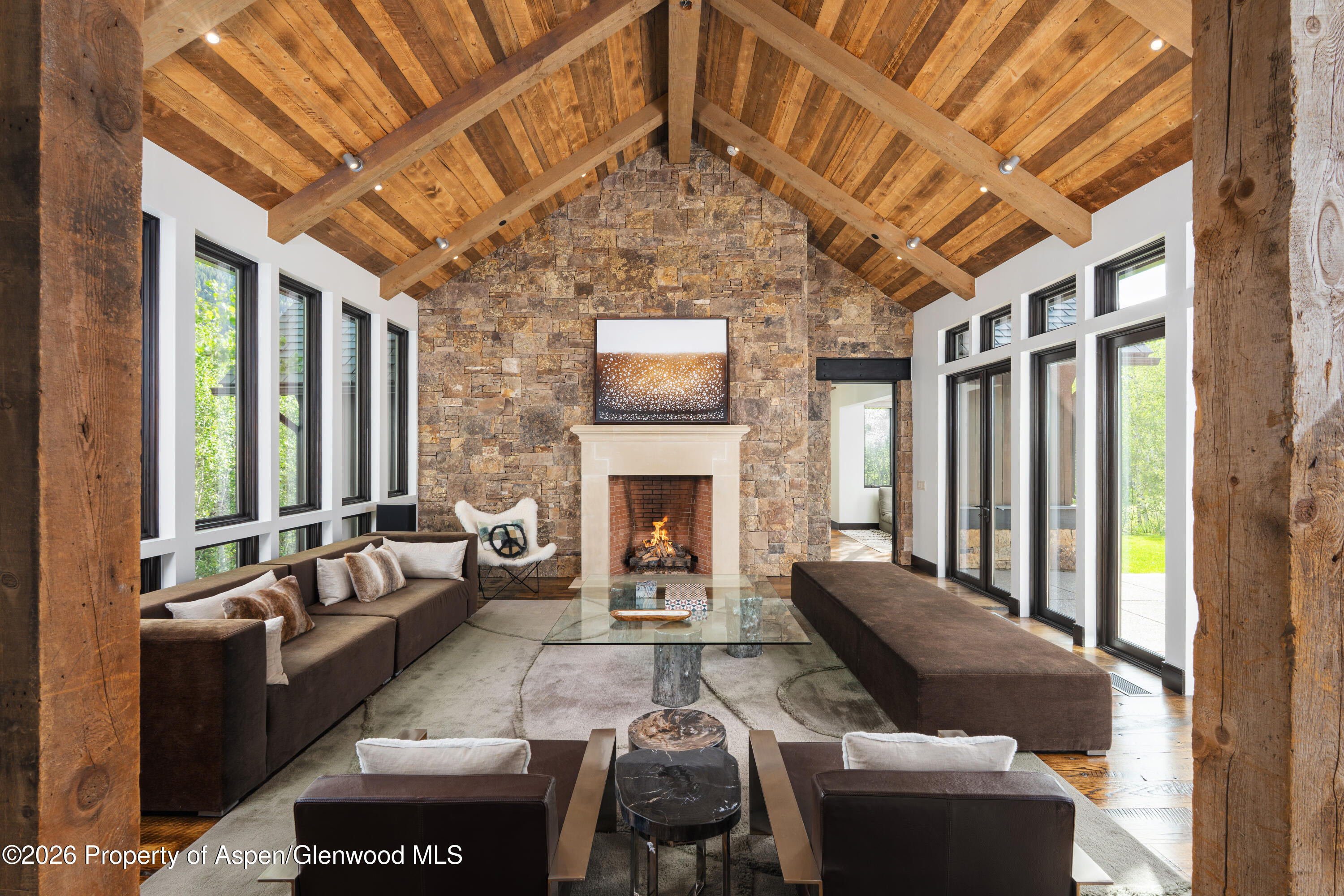 190 W Lupine Drive