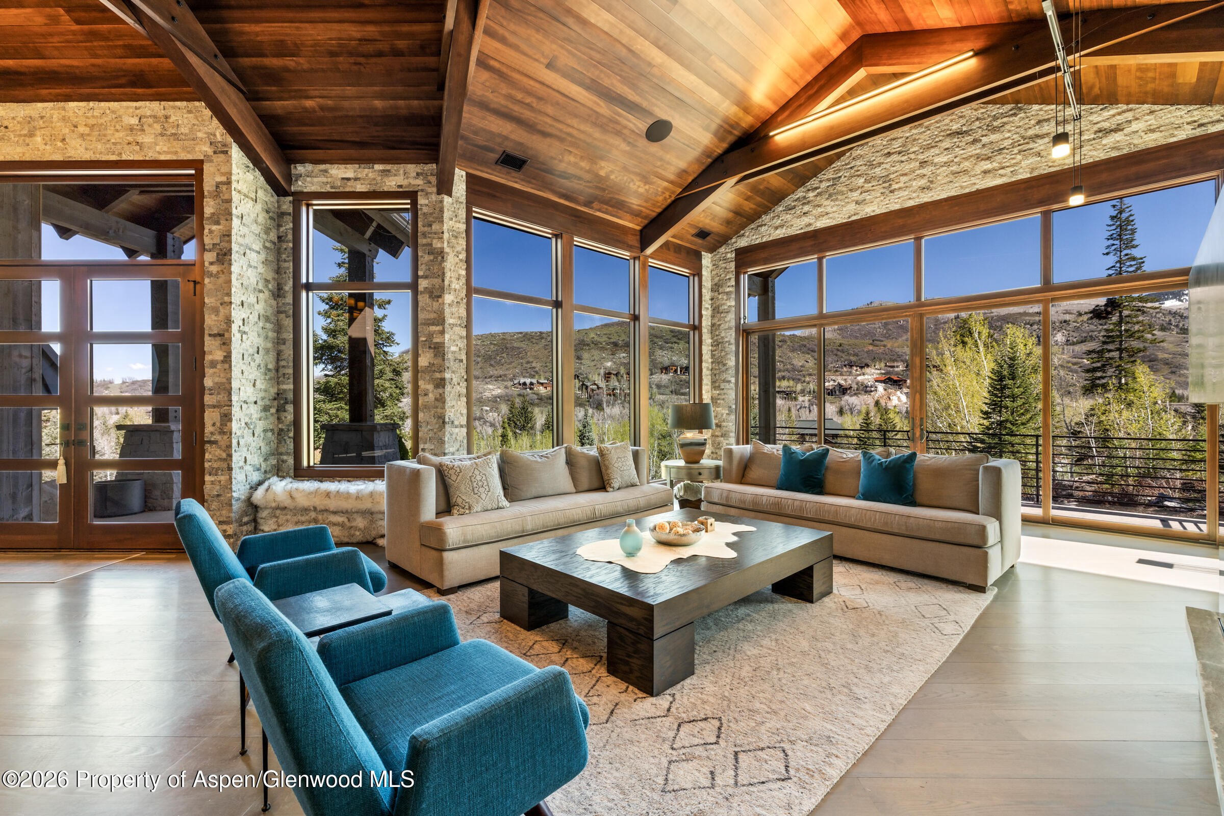 1016 Steamboat Boulevard