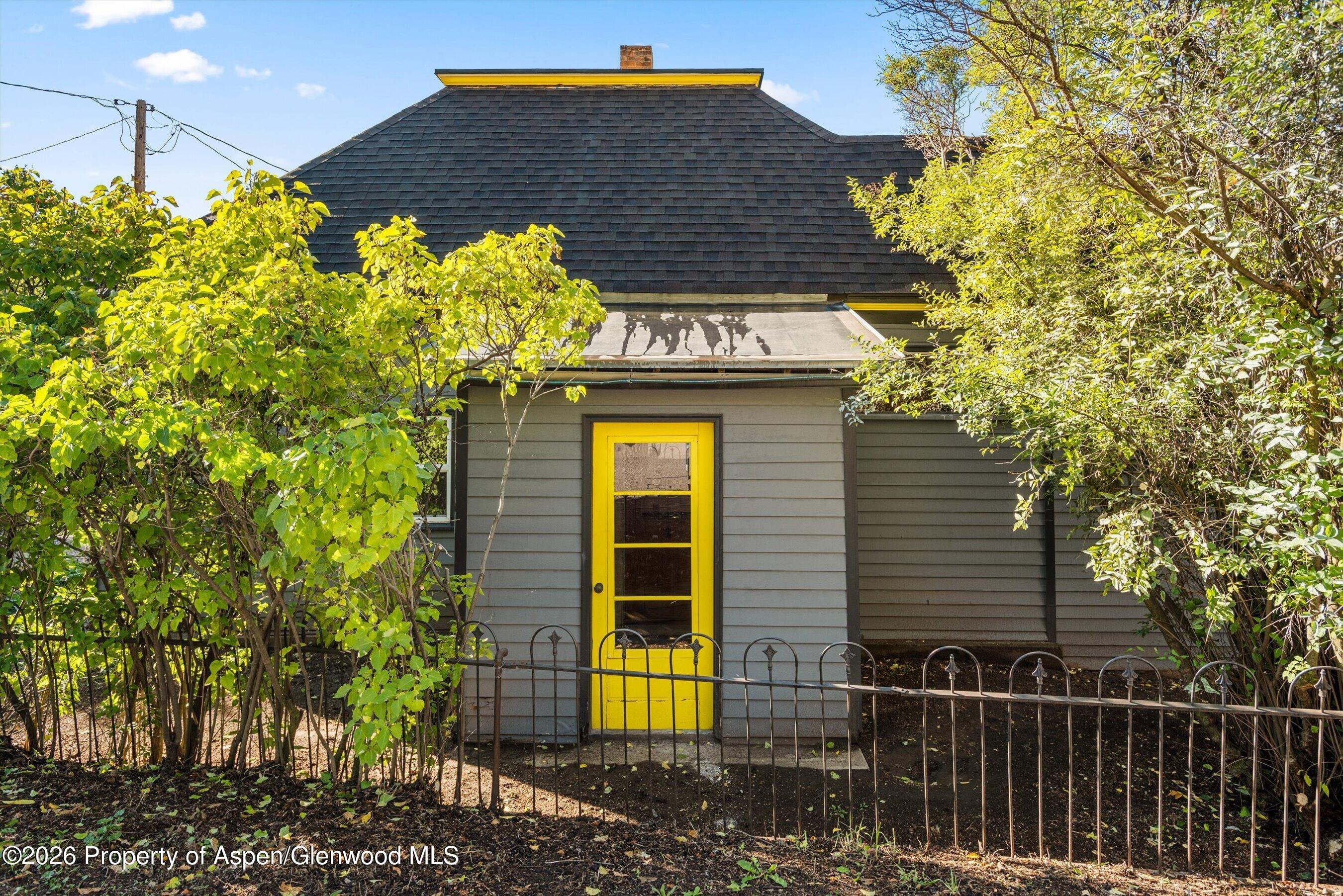 235 E Homestead Drive