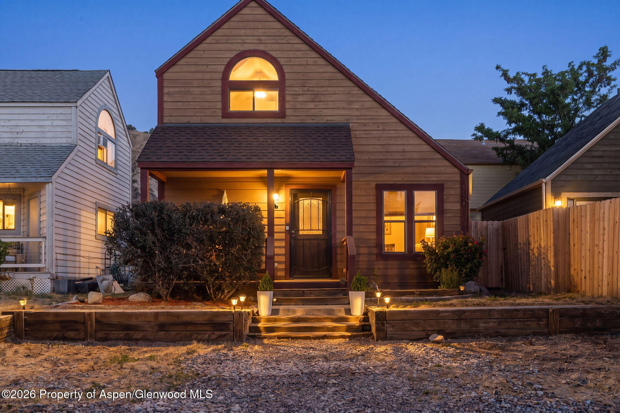 445 Porphyry Road 3