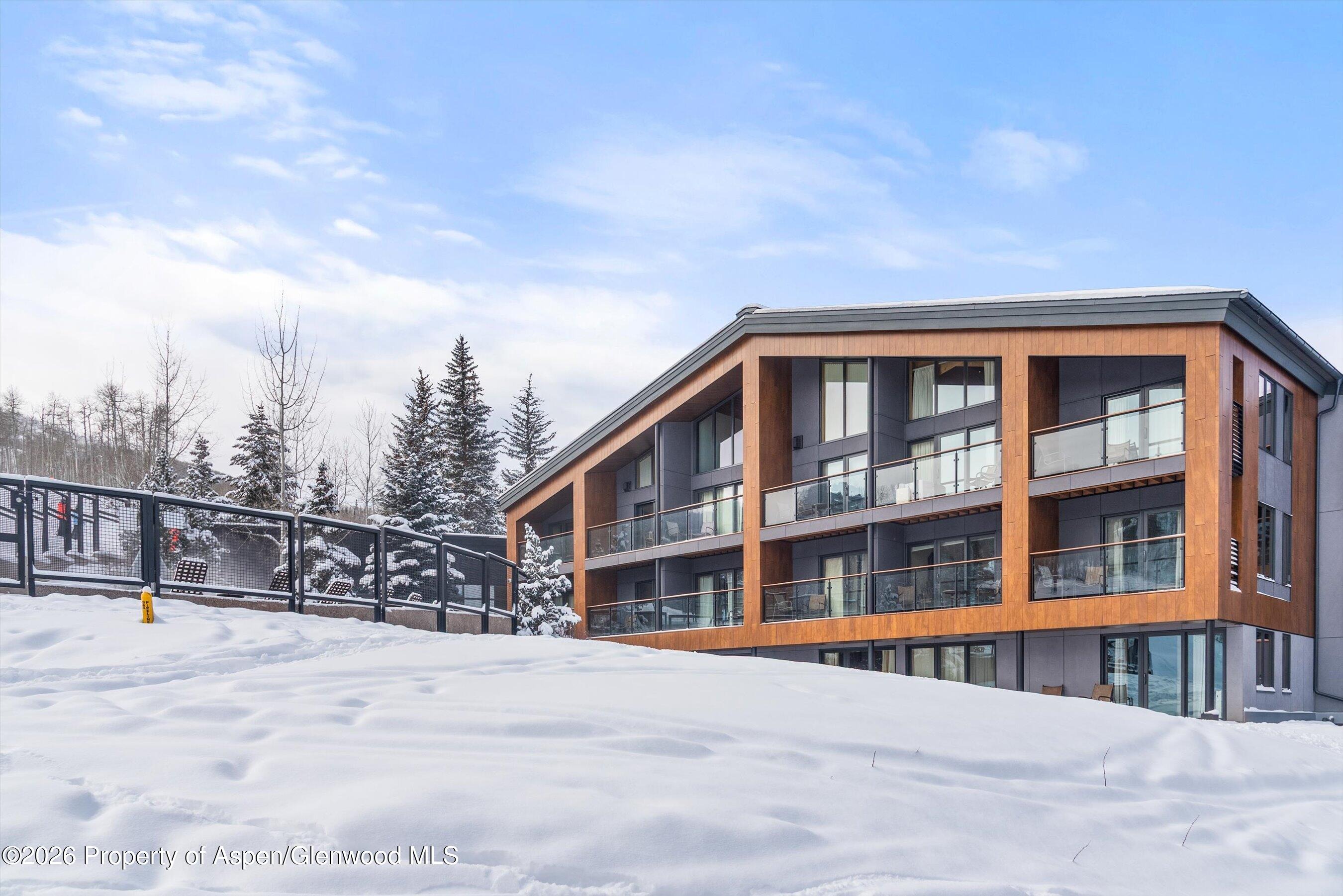 690 Carriage Way 3a & B