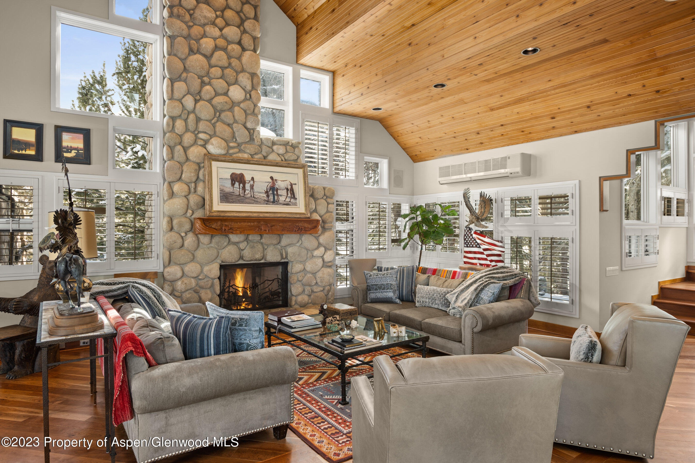 1402 Crystal Lake Road