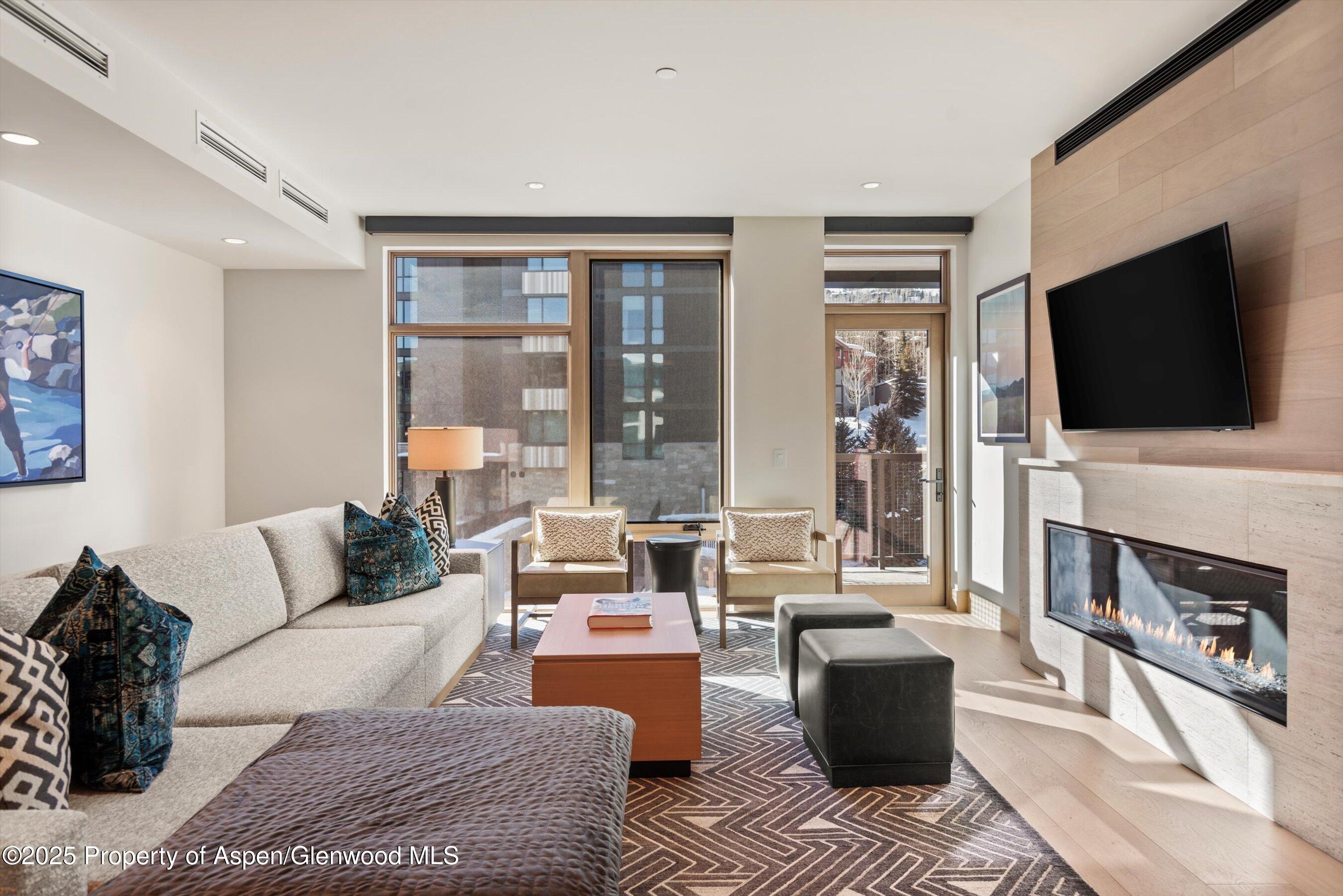 130 Wood Road 461-463