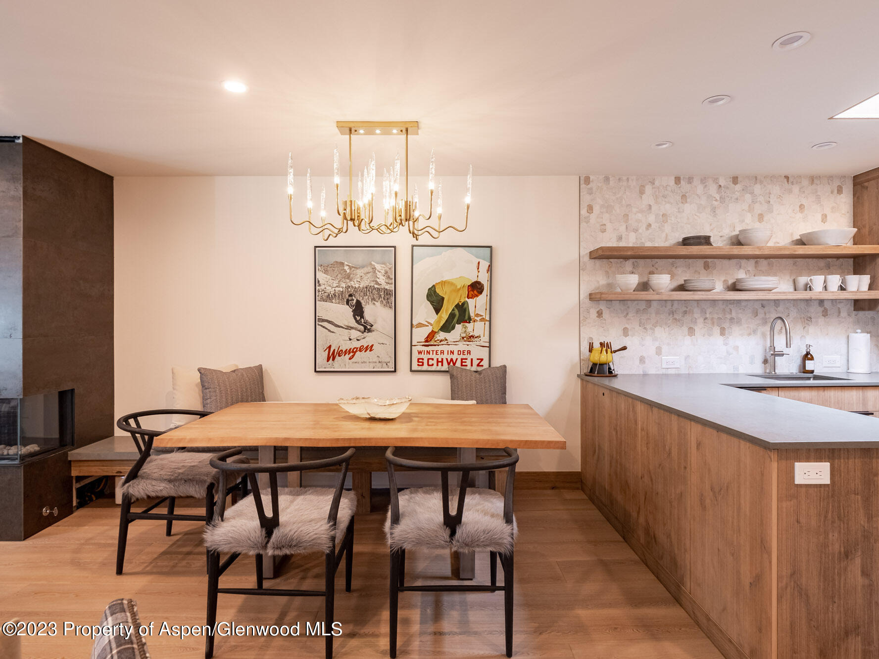205 E Durant Avenue 3J