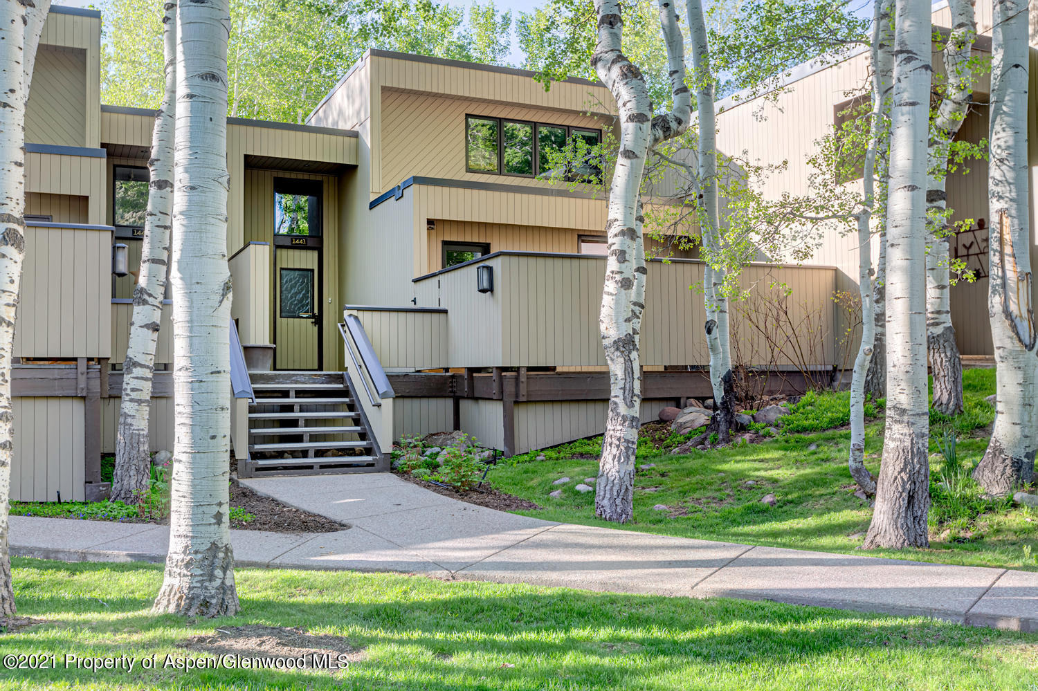 1441 Crystal Lake Road 2