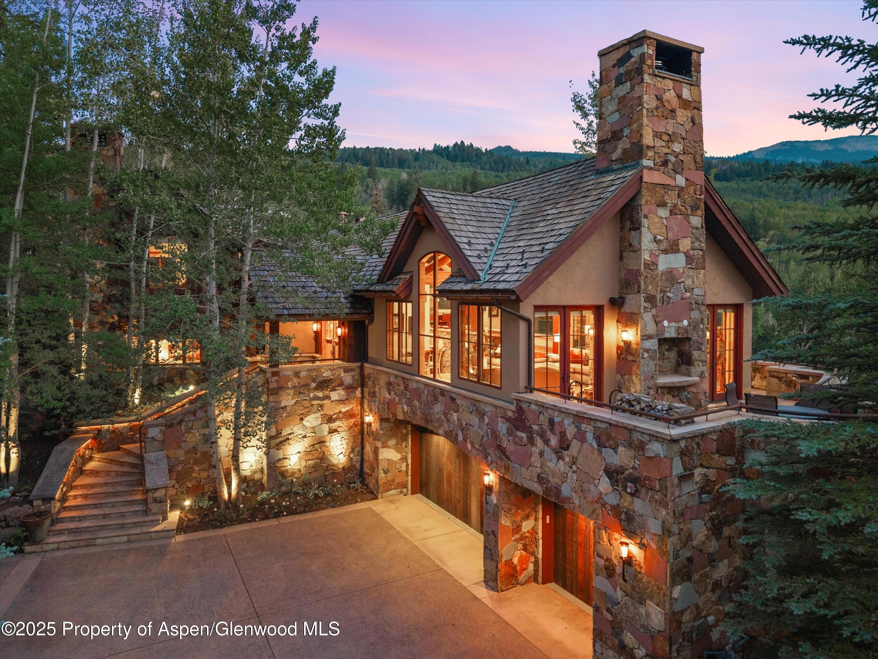 824 Pine Crest Lane