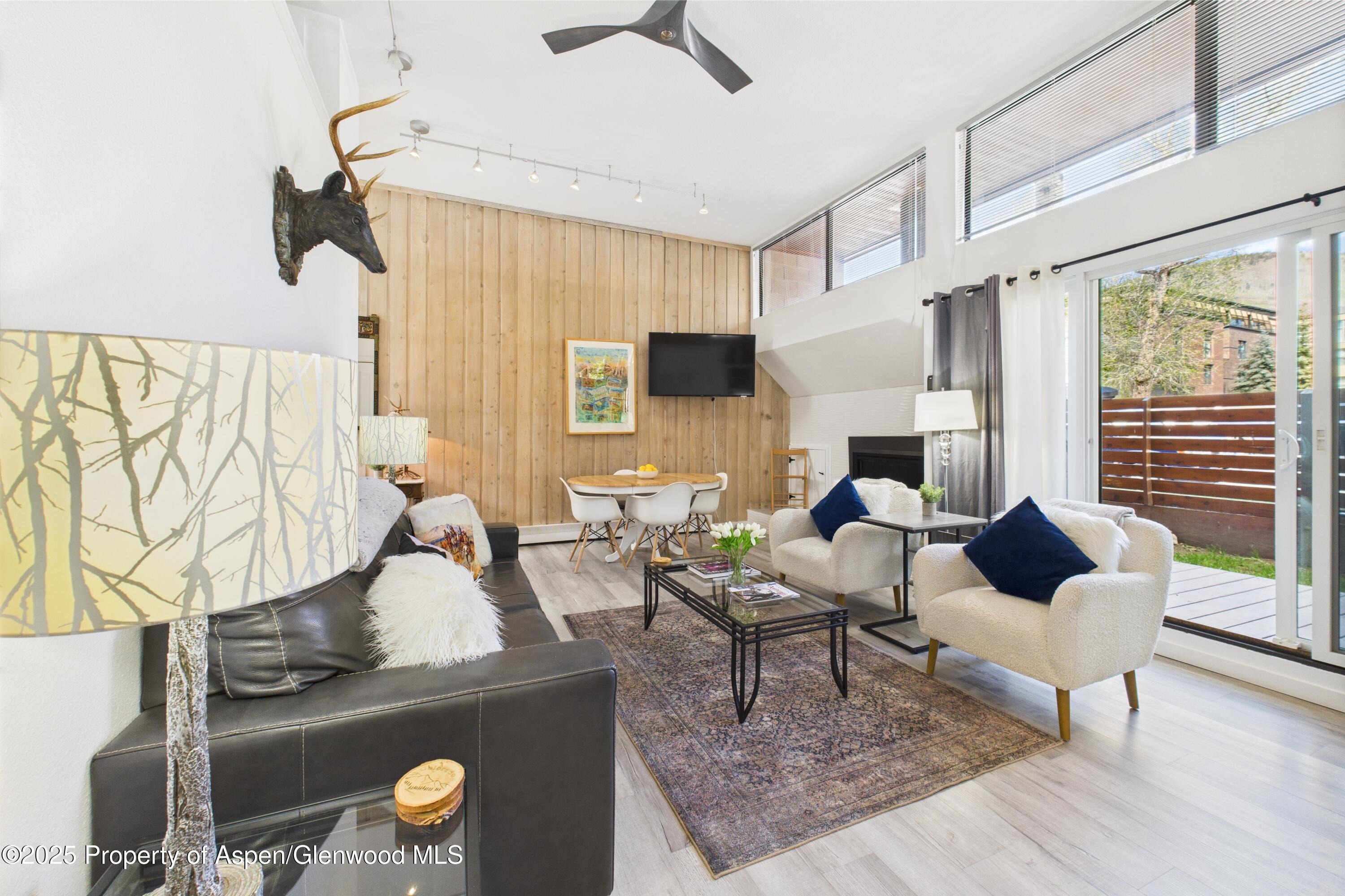 311 S Aspen Street 3