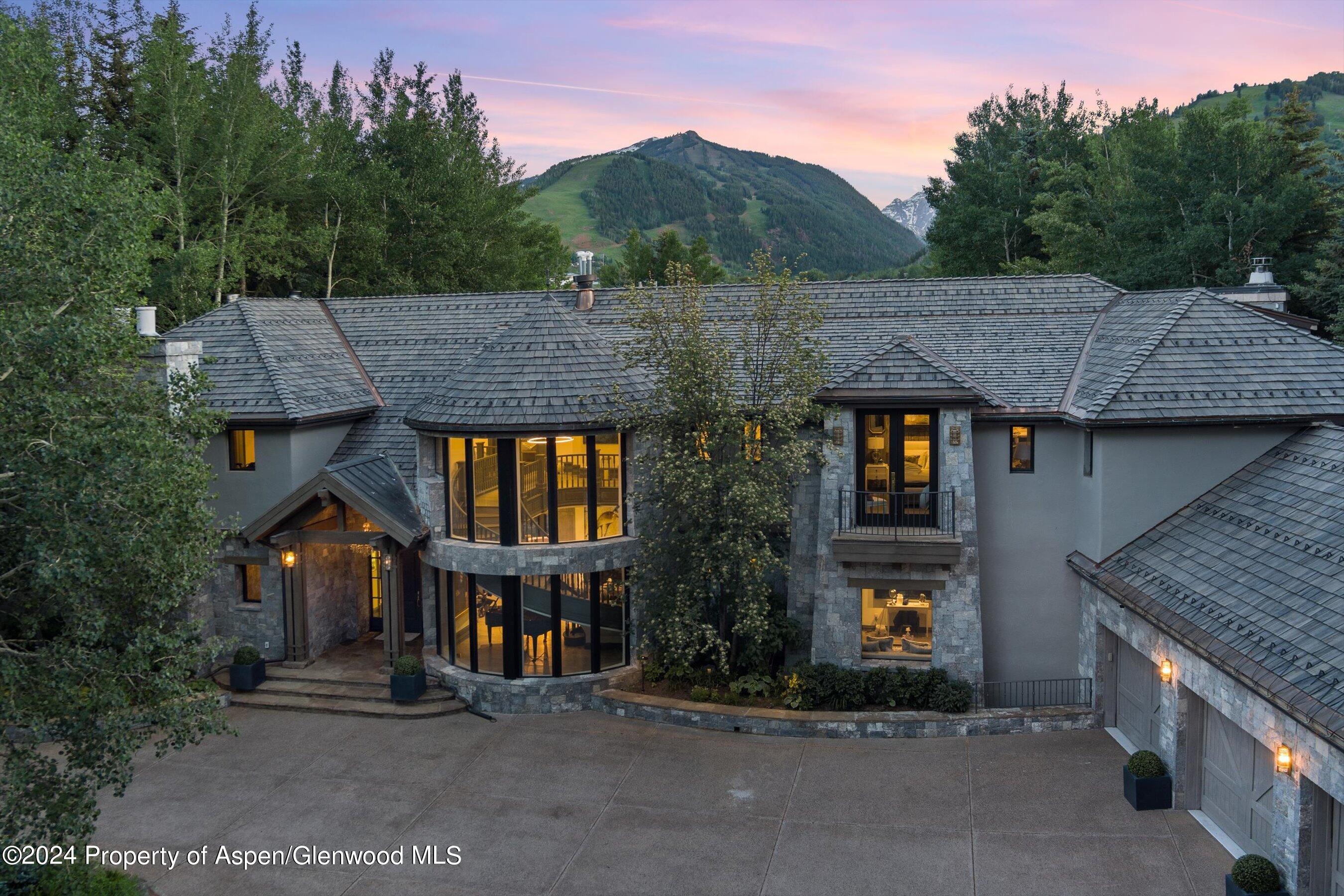 73 Hideaway Lane