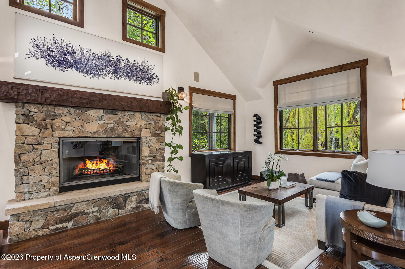 1354 Sierra Vista Drive