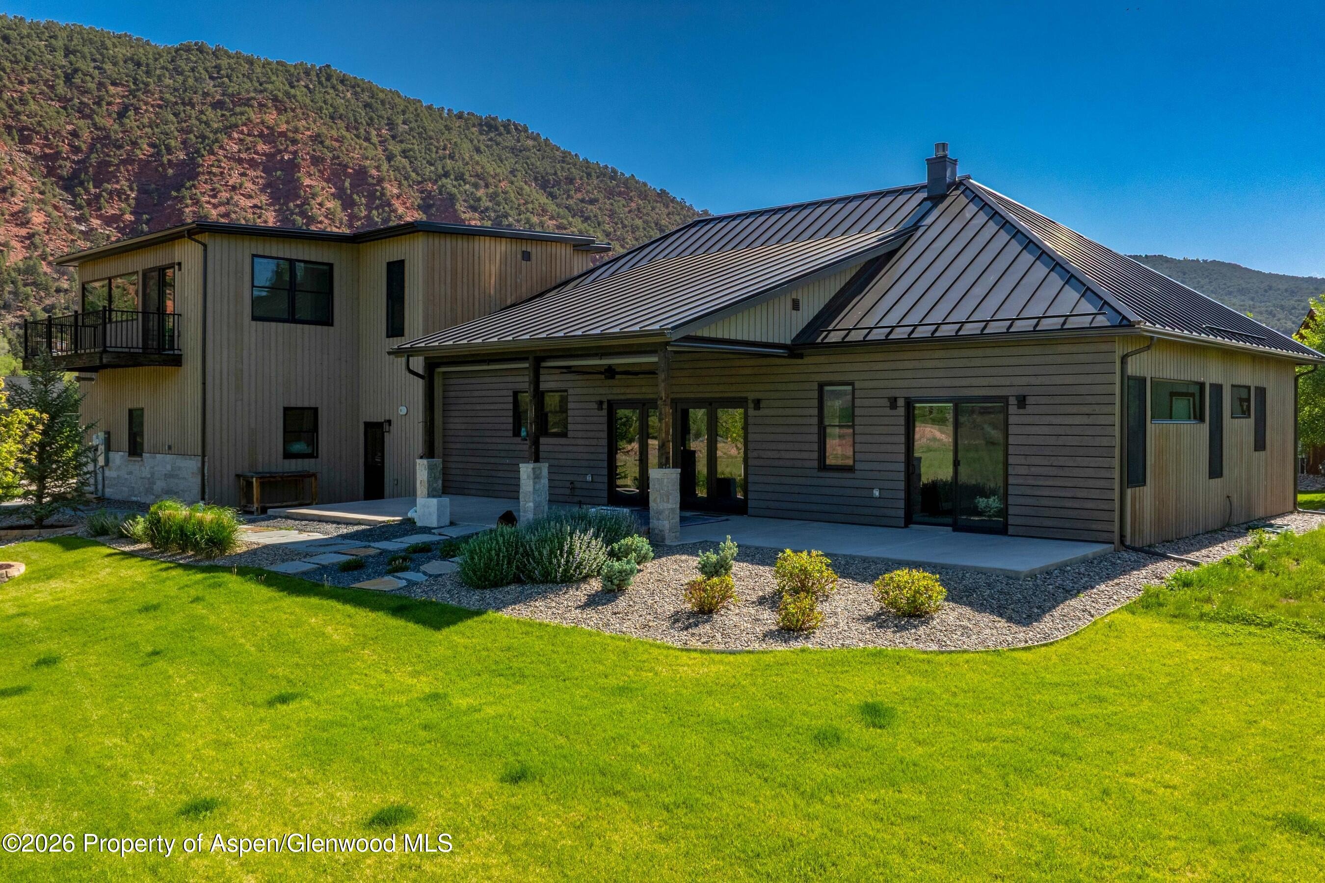 1817 River Bend Way